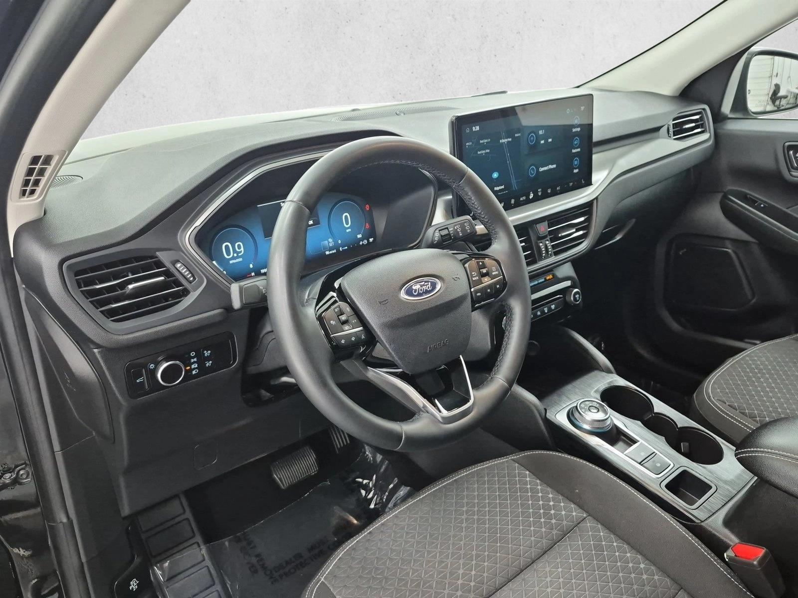 Thumbnail: 2023 Ford Escape - 3
