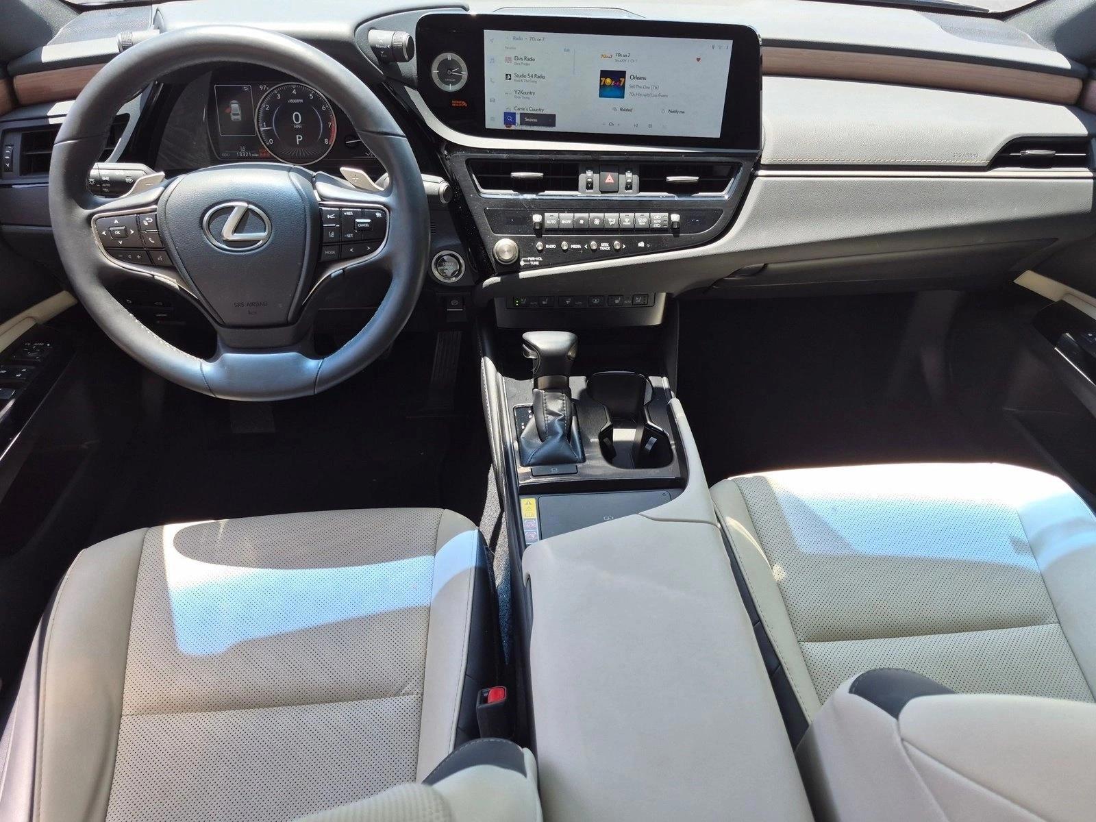 Thumbnail: 2025 Lexus ES - 2