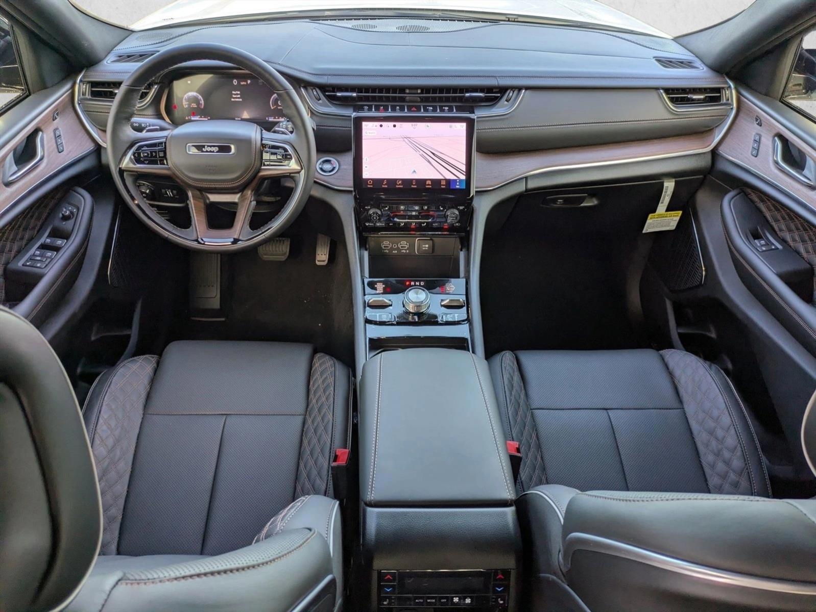 Thumbnail: 2025 Jeep Grand Cherokee L - 2