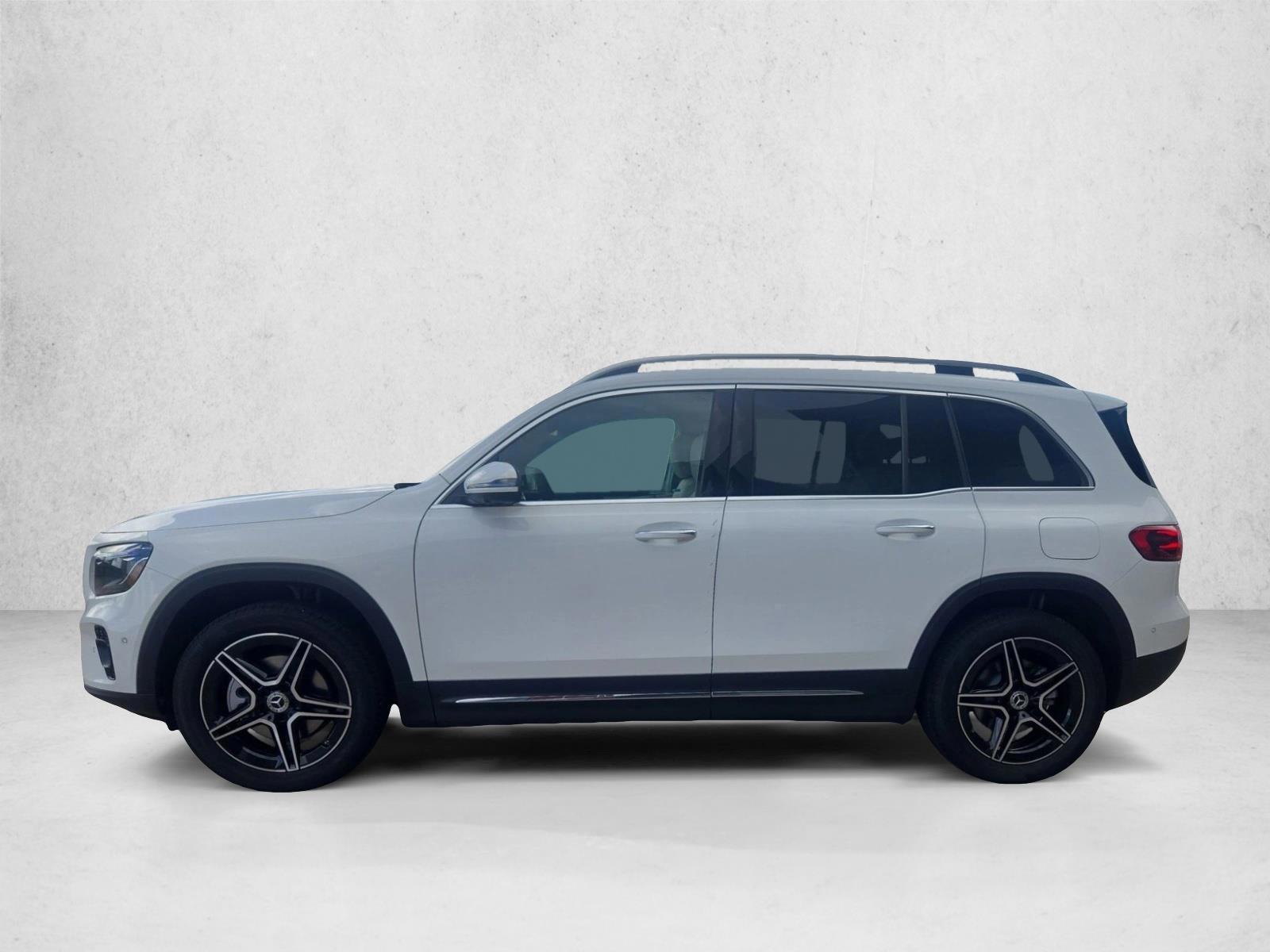 Thumbnail: 2026 Mercedes-Benz GLB - 2