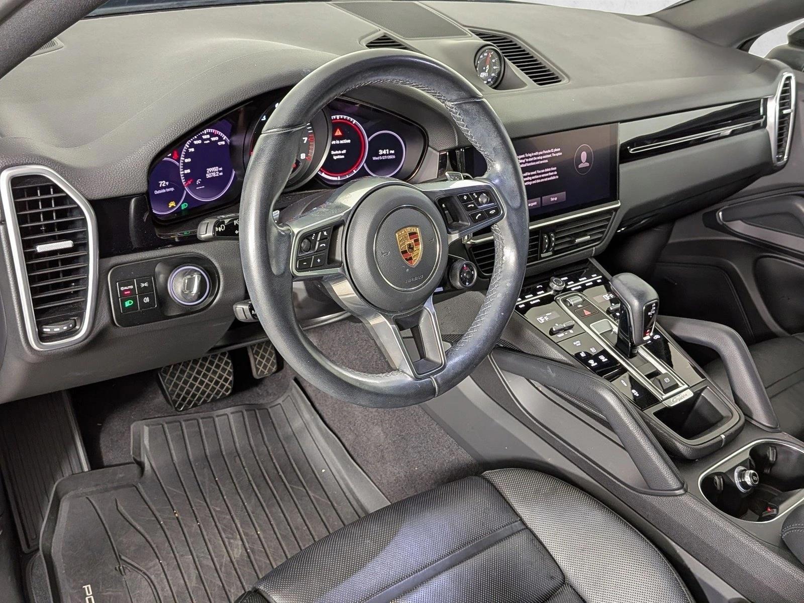Thumbnail: 2023 Porsche Cayenne - 3