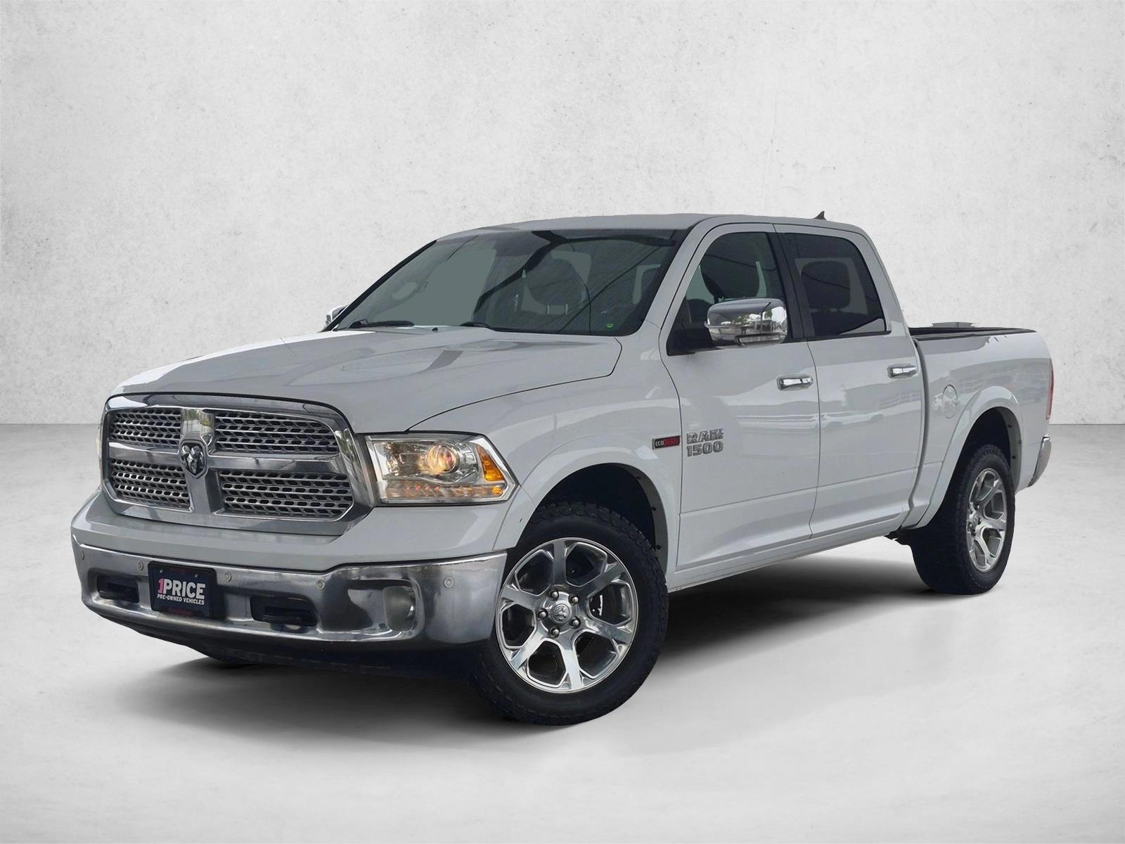 2017 RAM 1500 Laramie 4x4 Crew Cab 5'7's photo