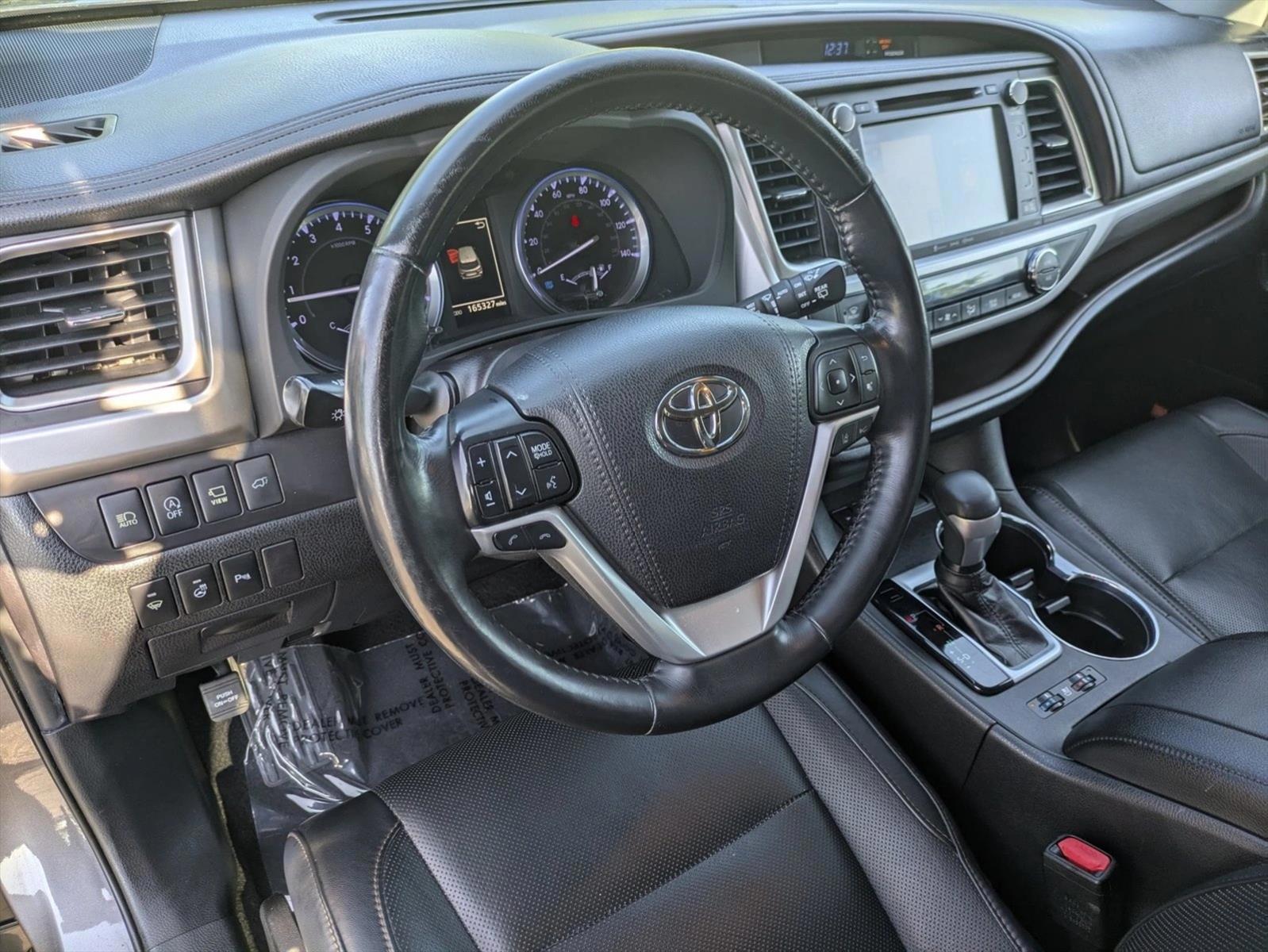 Thumbnail: 2019 Toyota Highlander - 3