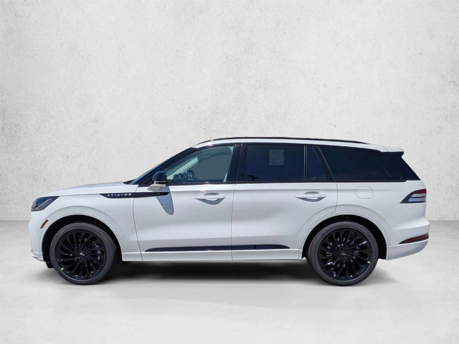 Thumbnail: 2026 Lincoln Aviator - 2