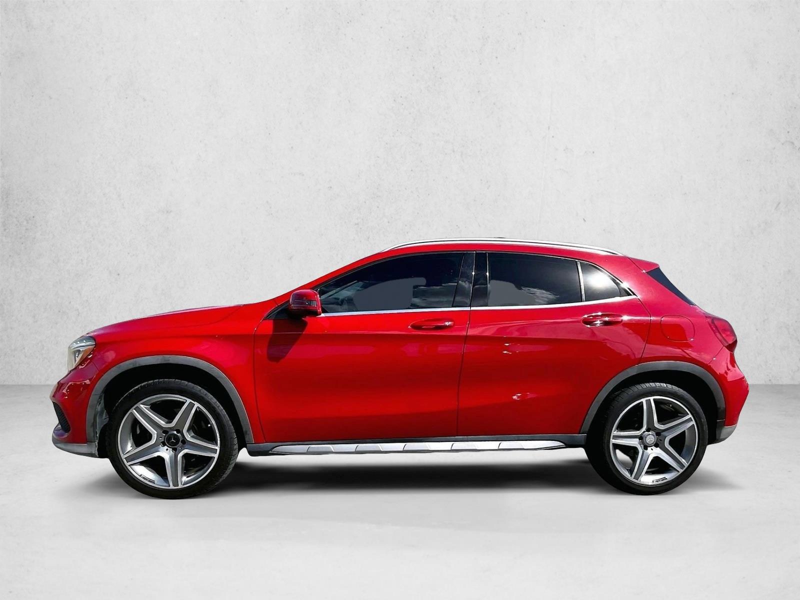 Thumbnail: 2015 Mercedes-Benz GLA - 2