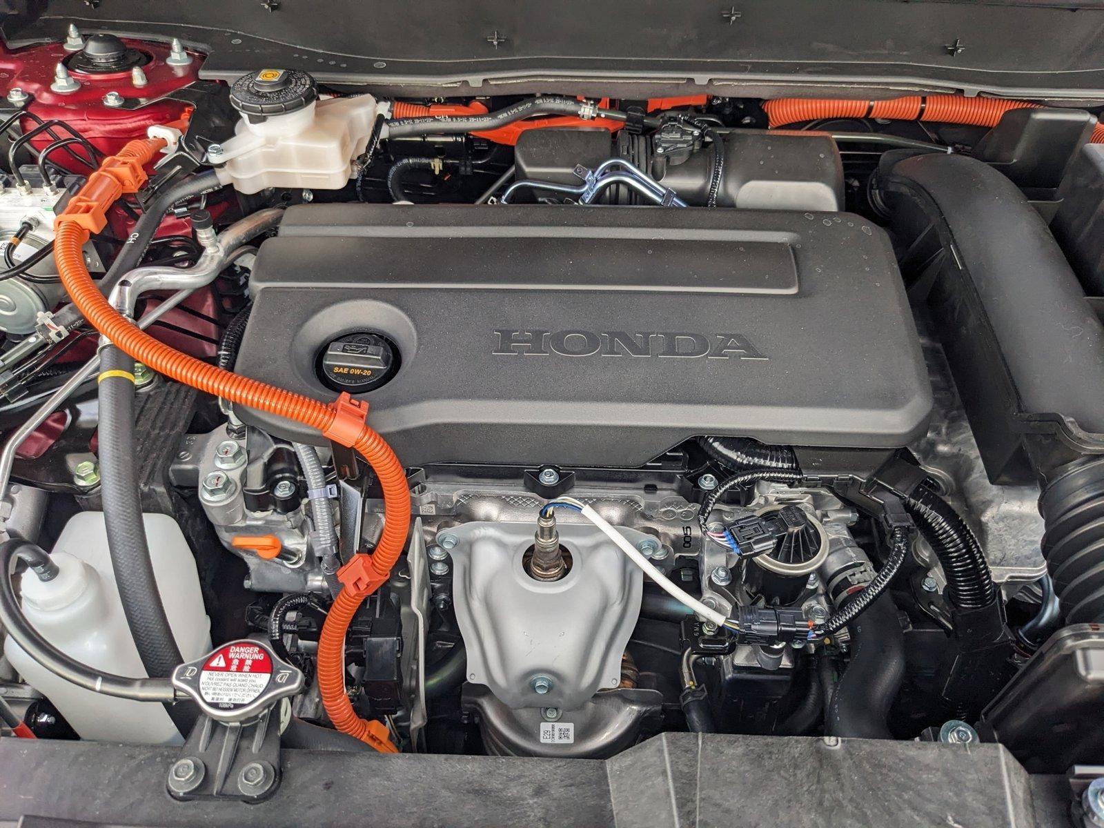 Honda CR-V Hybrid #14 Hero Image