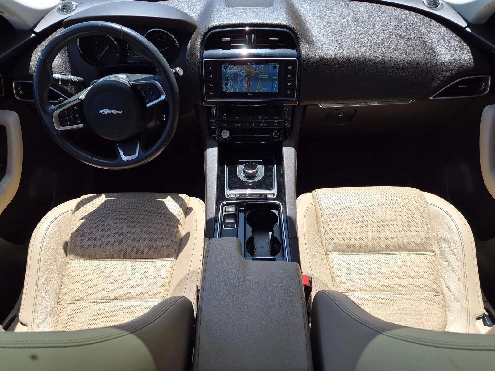 Thumbnail: 2018 Jaguar F-Pace - 4