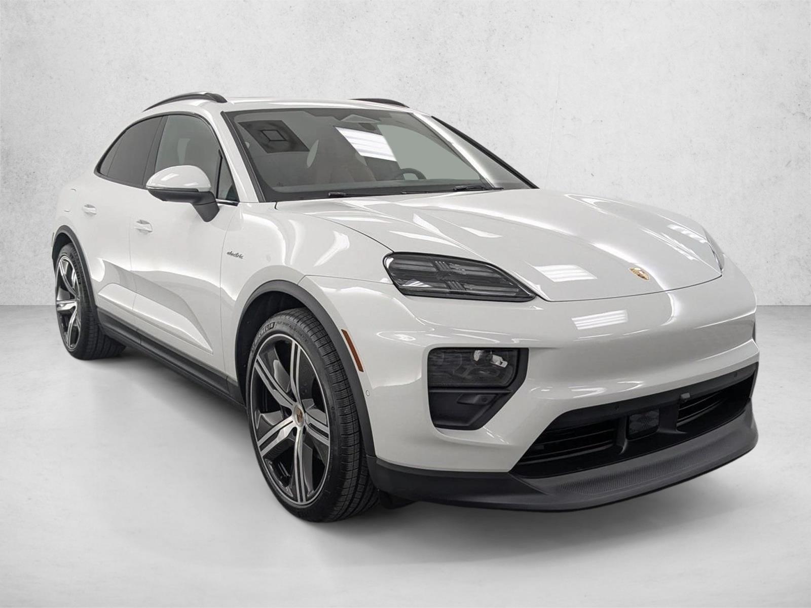 2025 Porsche Macan Base - Photo 7