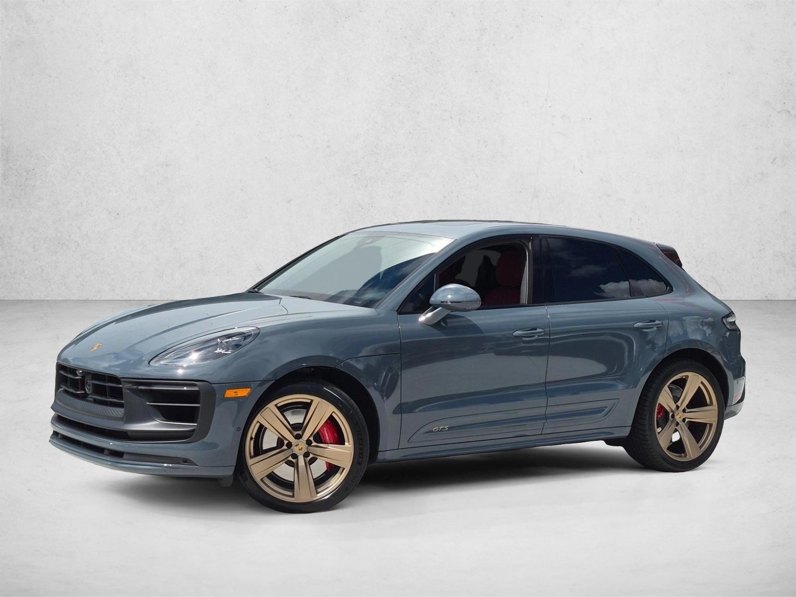 Thumbnail: 2023 Porsche Macan - 1