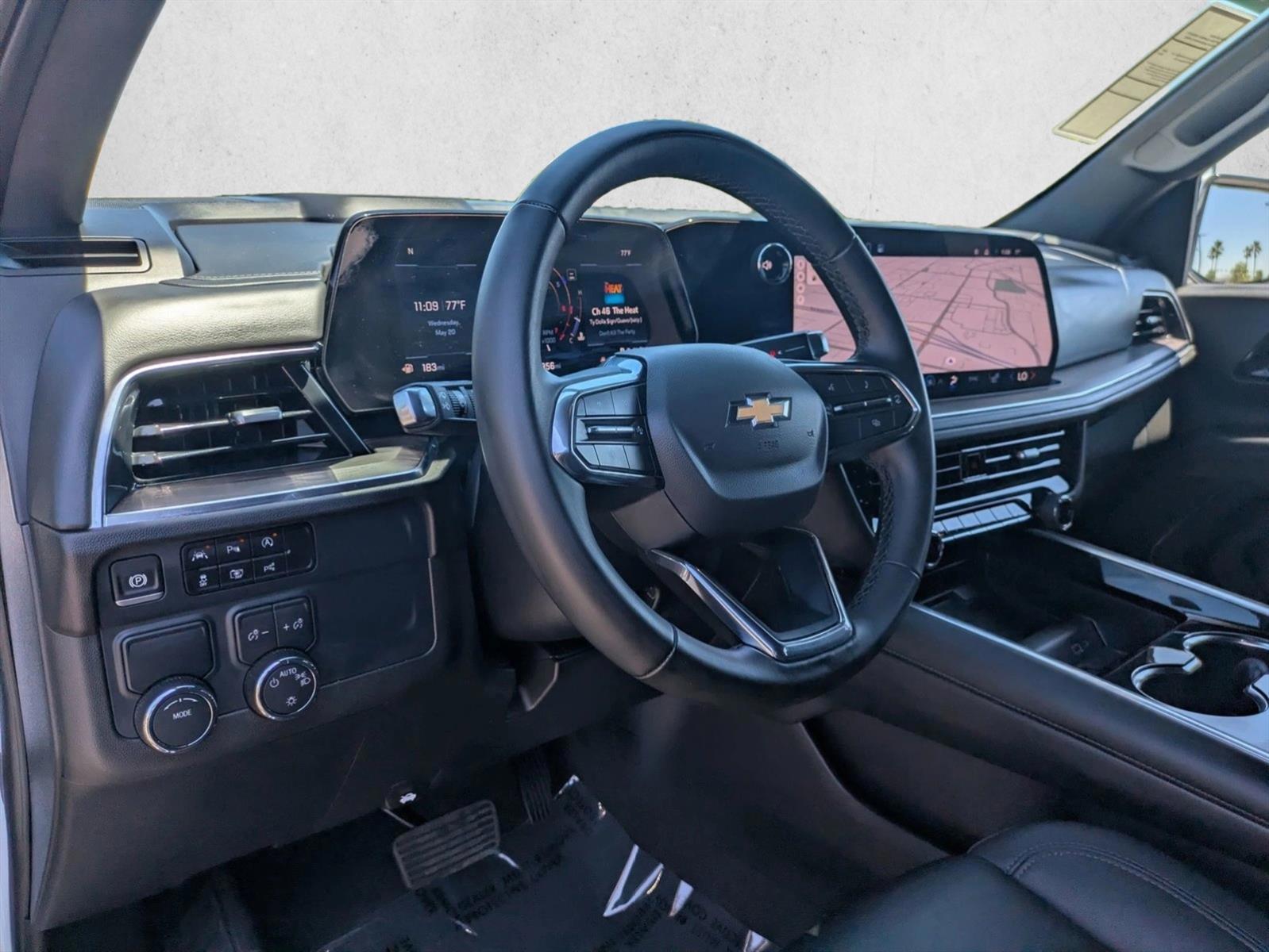 Thumbnail: 2025 Chevrolet Suburban - 3