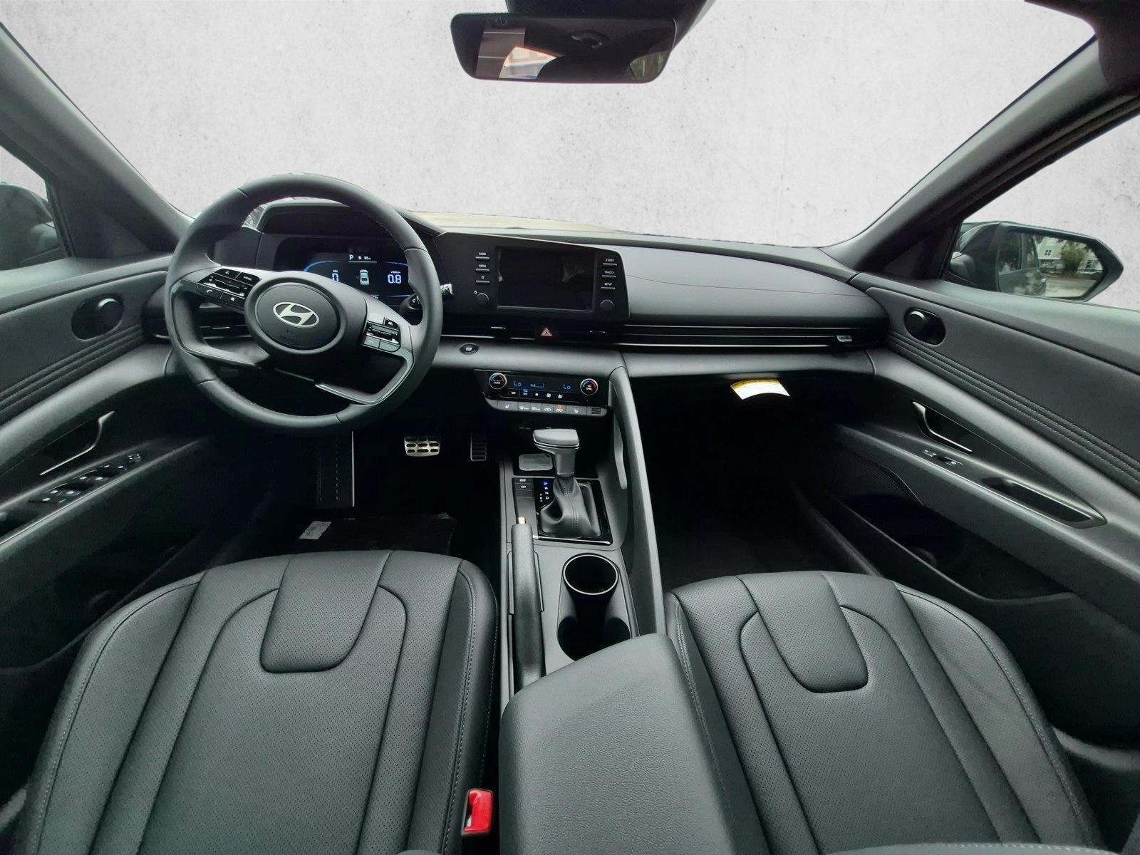 Thumbnail: 2026 Hyundai Elantra - 4