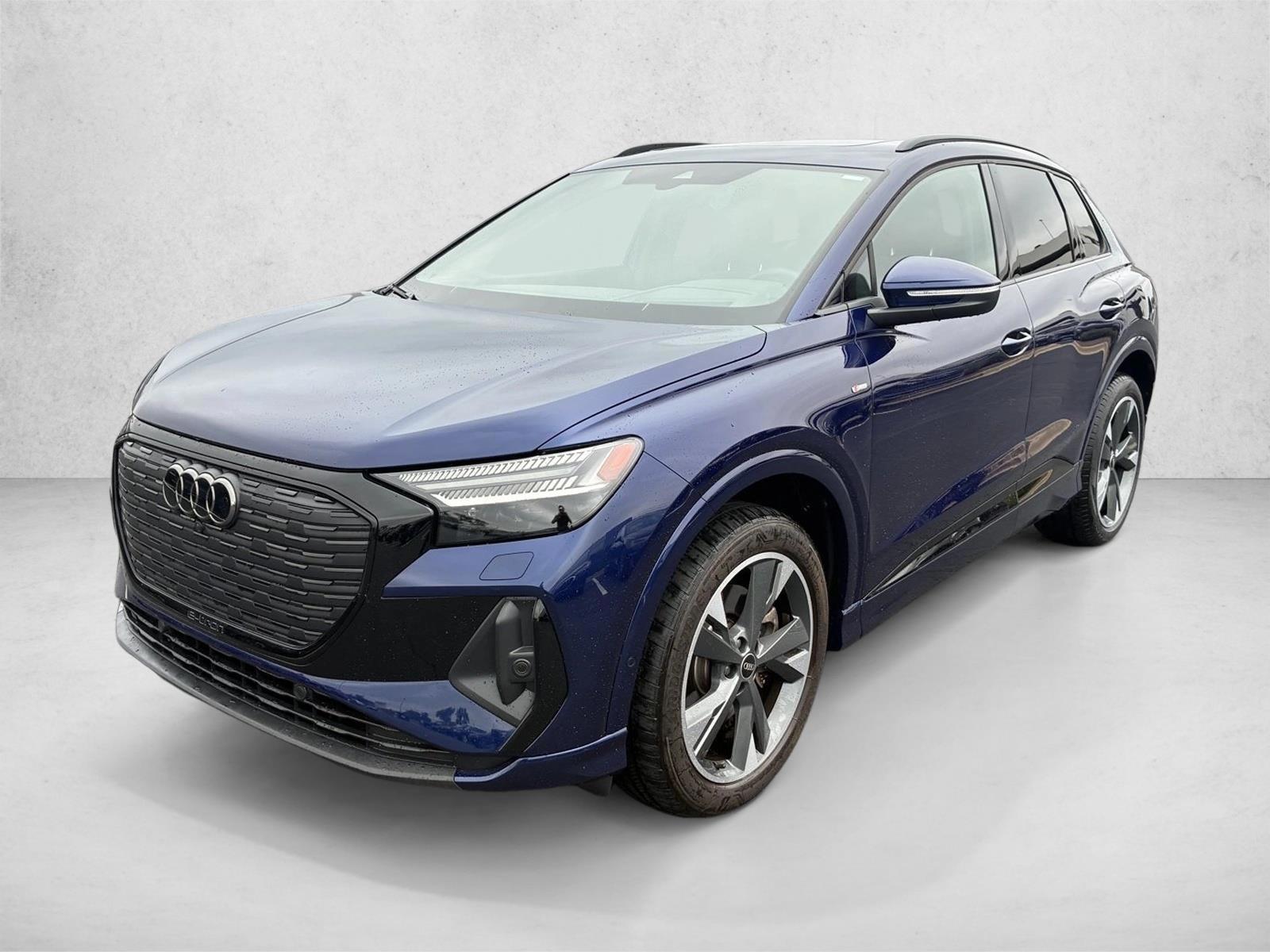 Thumbnail: 2023 Audi Q4 e-tron - 1