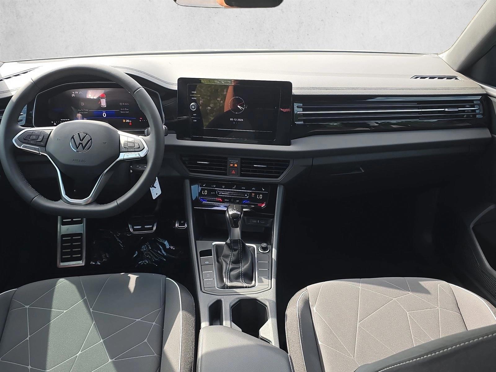 Thumbnail: 2026 Volkswagen Jetta - 4