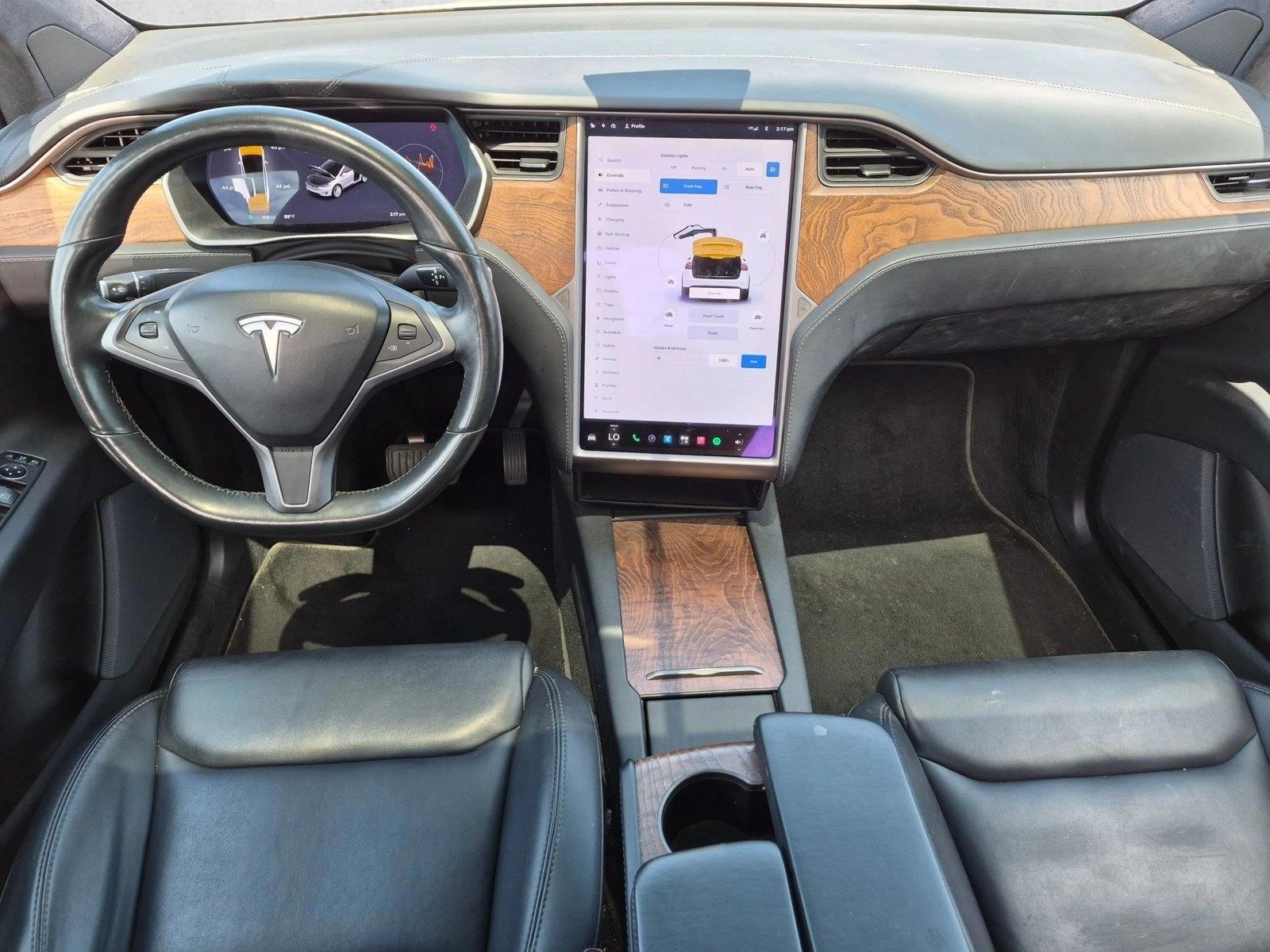 Thumbnail: 2020 Tesla Model X - 2