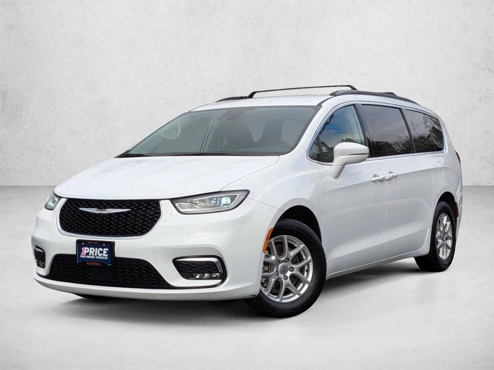 Thumbnail: 2022 Chrysler Pacifica - 1