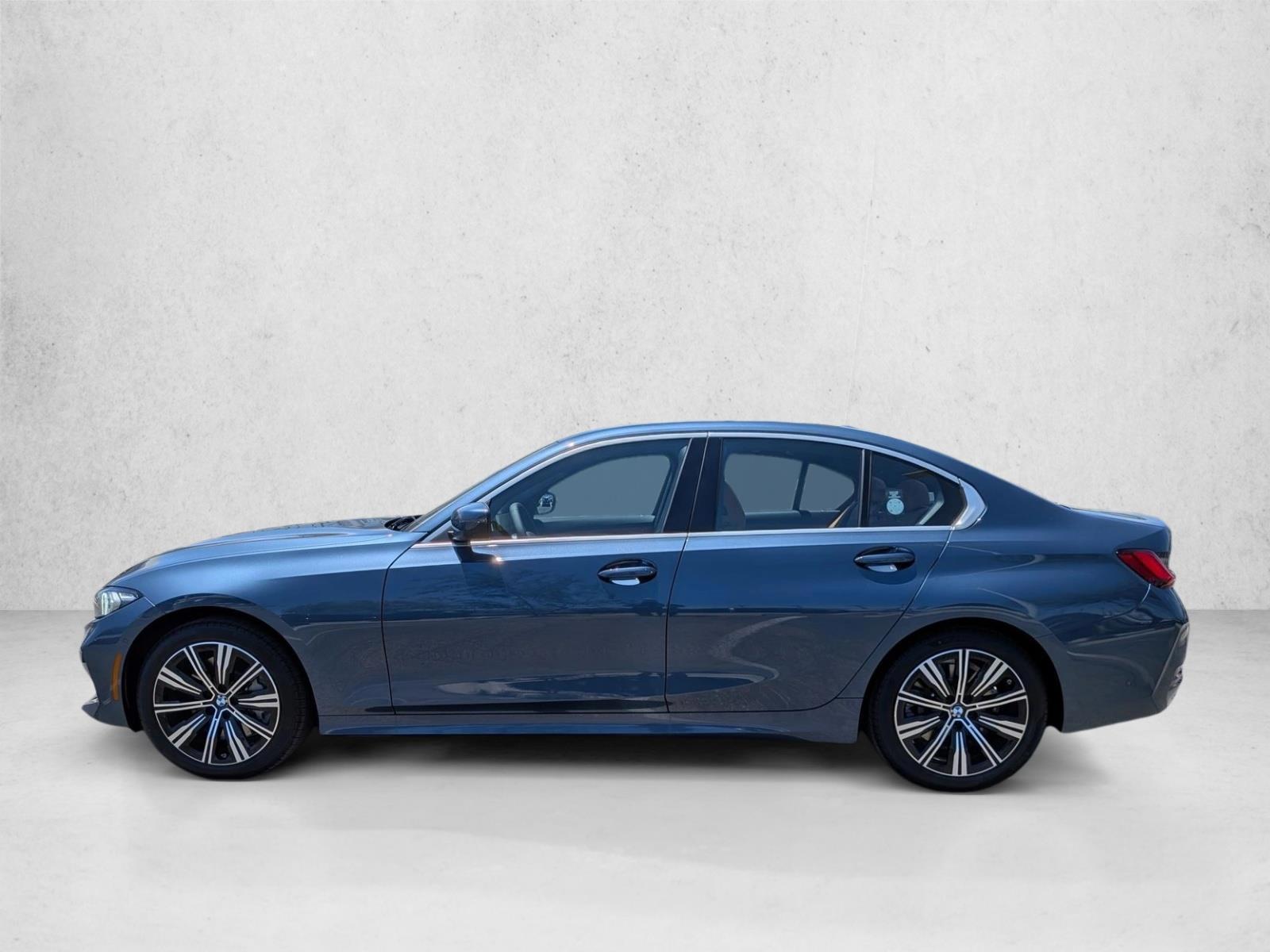 Thumbnail: 2026 BMW 3 Series - 2
