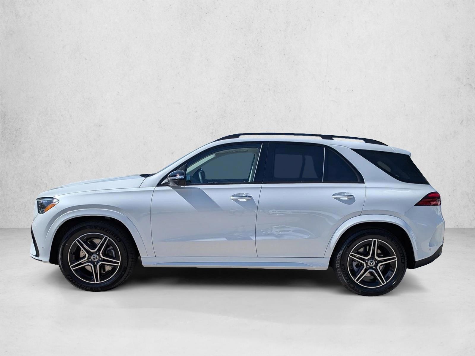 Thumbnail: 2026 Mercedes-Benz GLE - 2