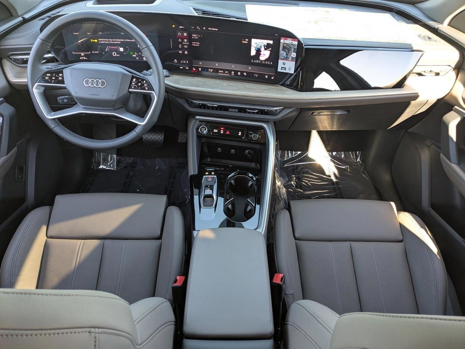Thumbnail: 2025 Audi Q5 - 4