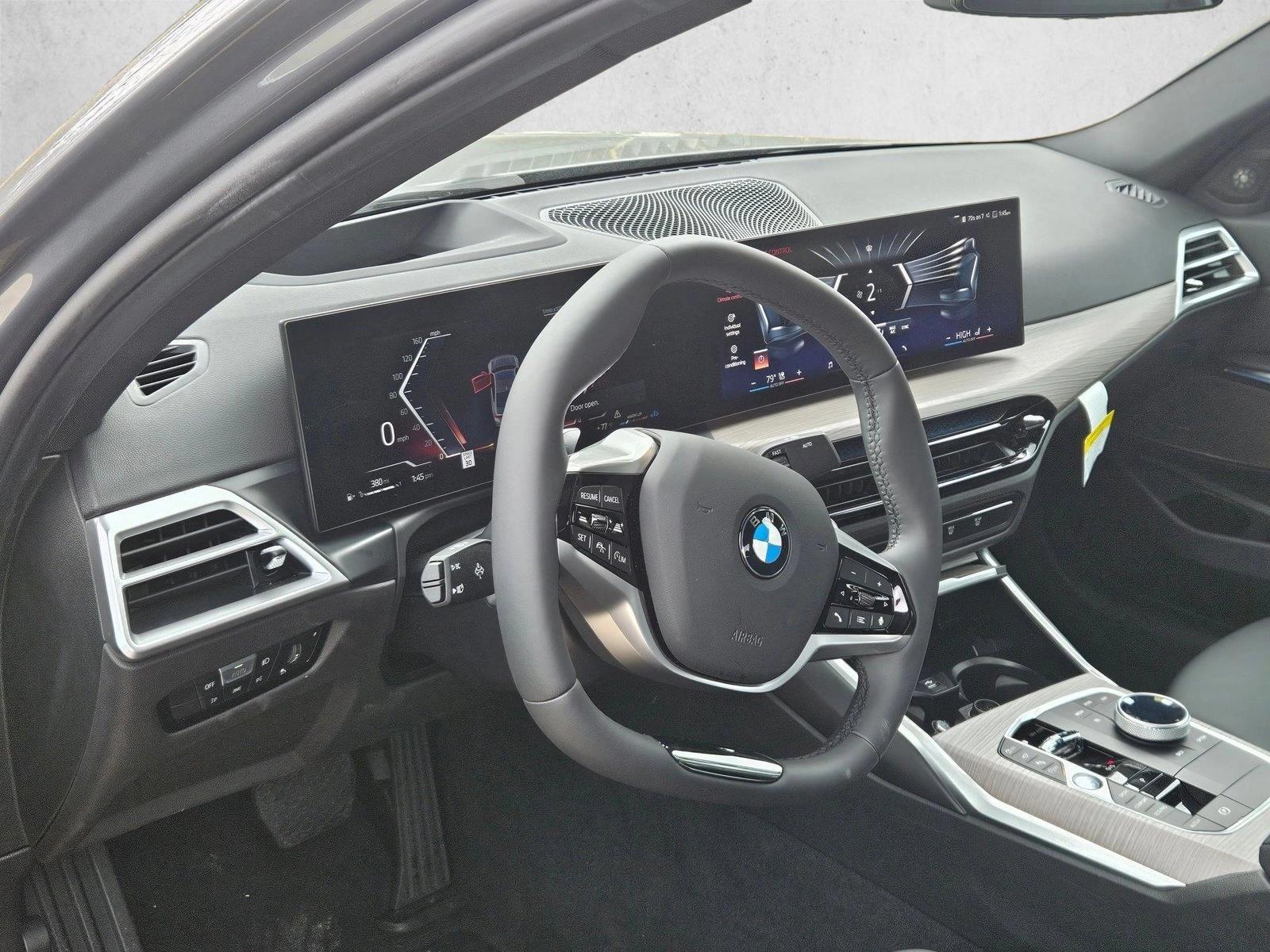 Thumbnail: 2026 BMW 3 Series - 3