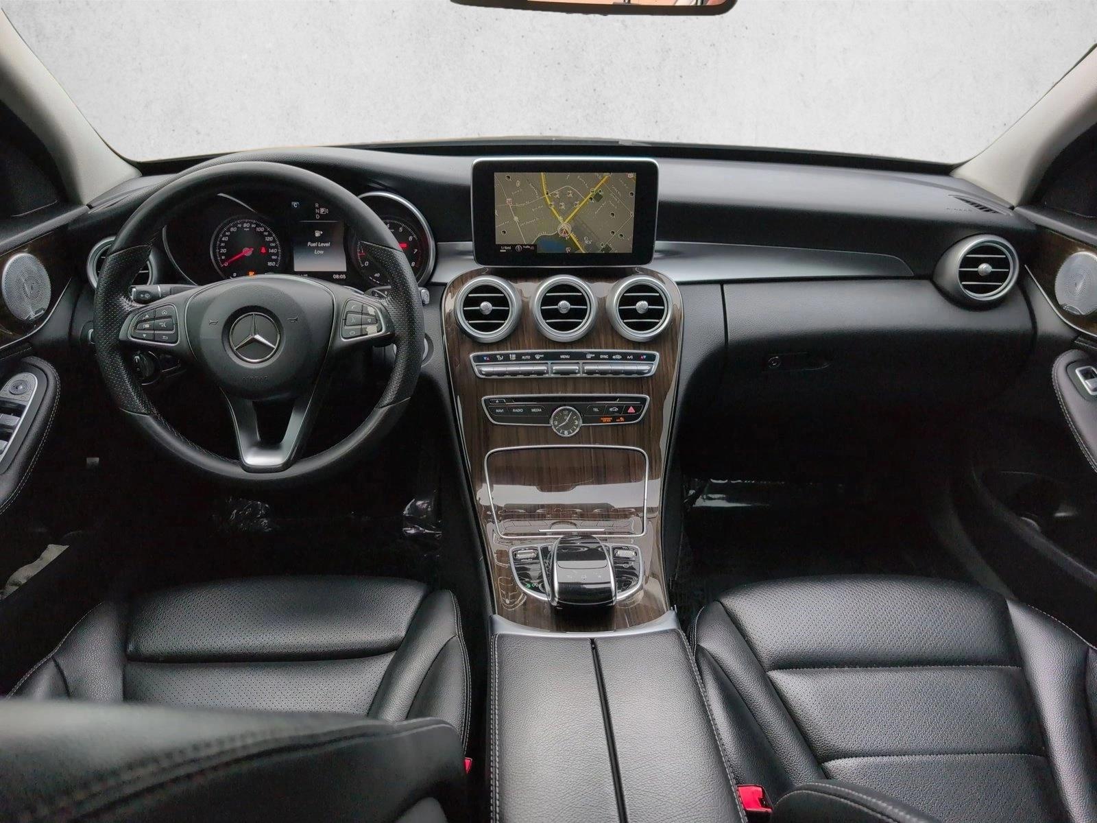 Thumbnail: 2015 Mercedes-Benz C-Class - 4