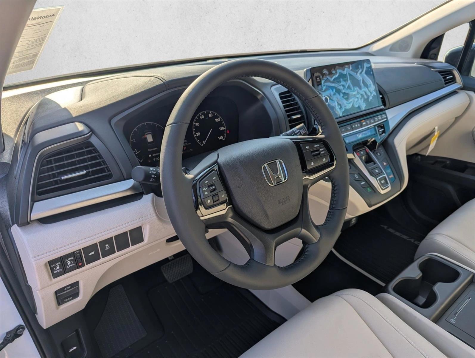 Thumbnail: 2026 Honda Odyssey - 3