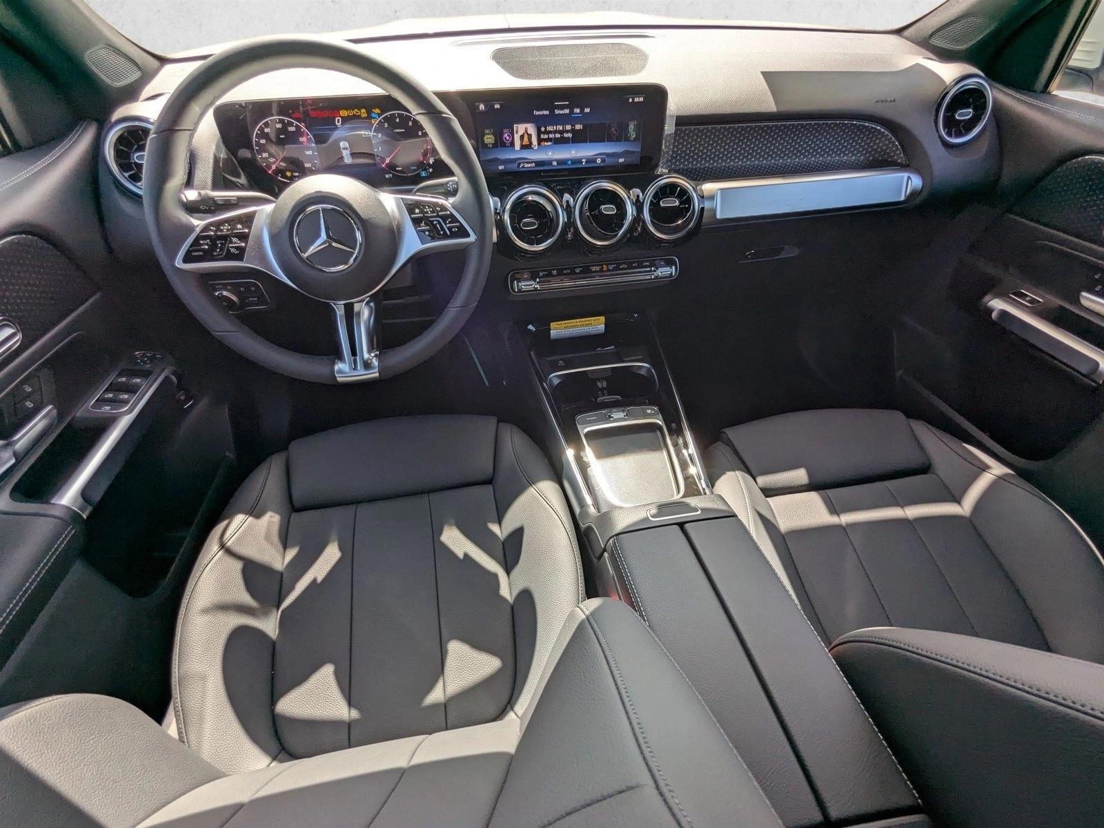 Thumbnail: 2026 Mercedes-Benz GLB - 3