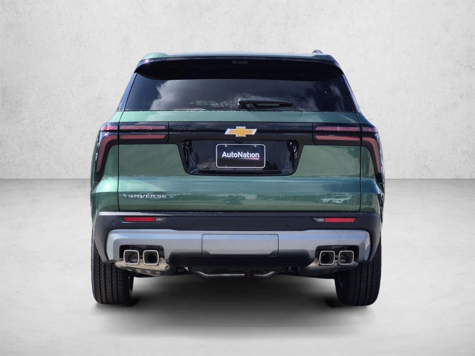 2027 Chevrolet Traverse LT - Photo 8