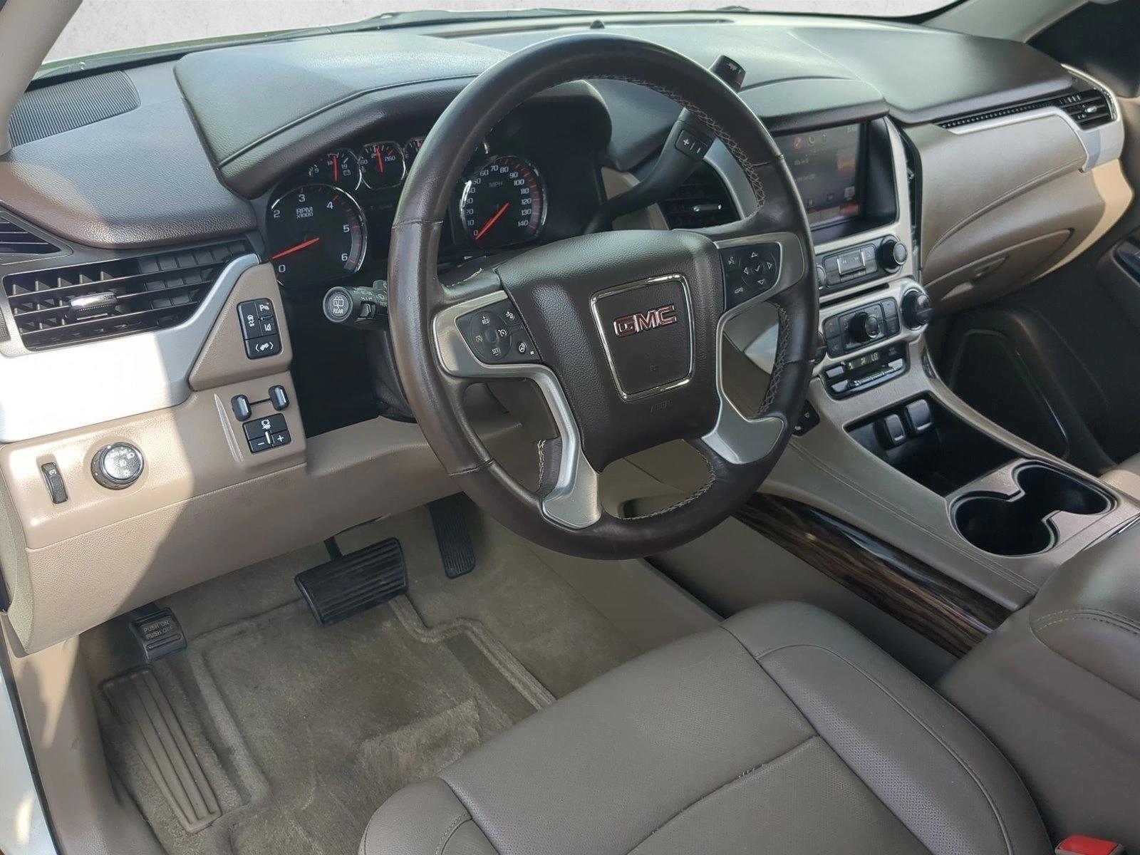 Thumbnail: 2015 GMC Yukon XL - 3