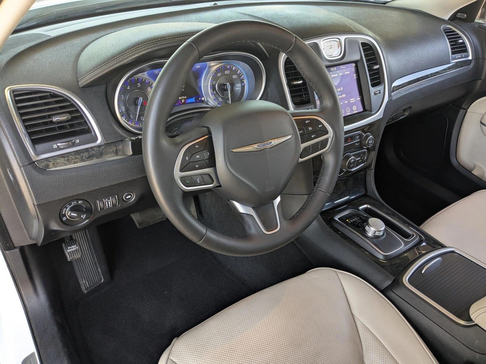 Thumbnail: 2023 Chrysler 300 - 3