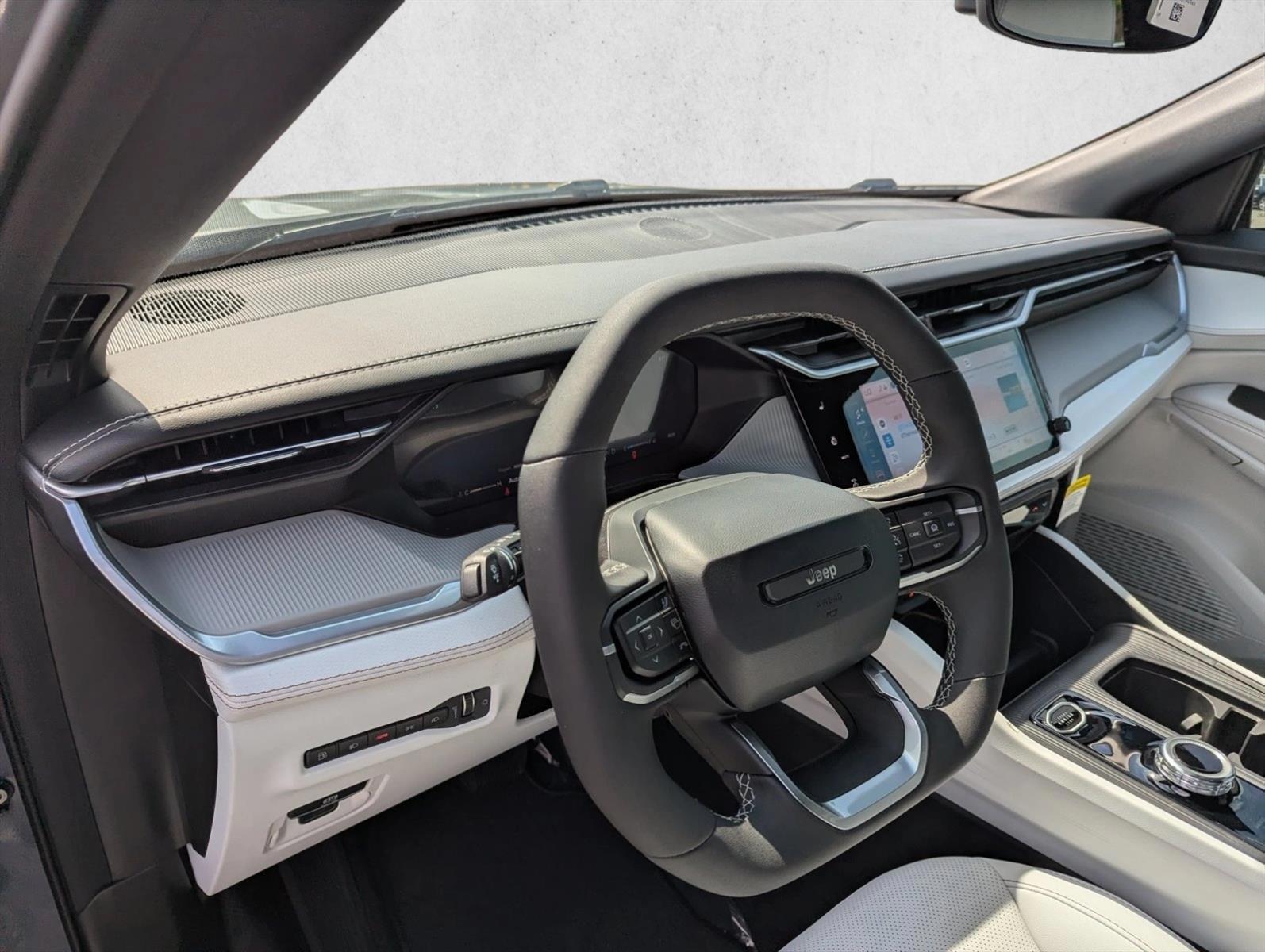 Thumbnail: 2026 Jeep Cherokee - 3