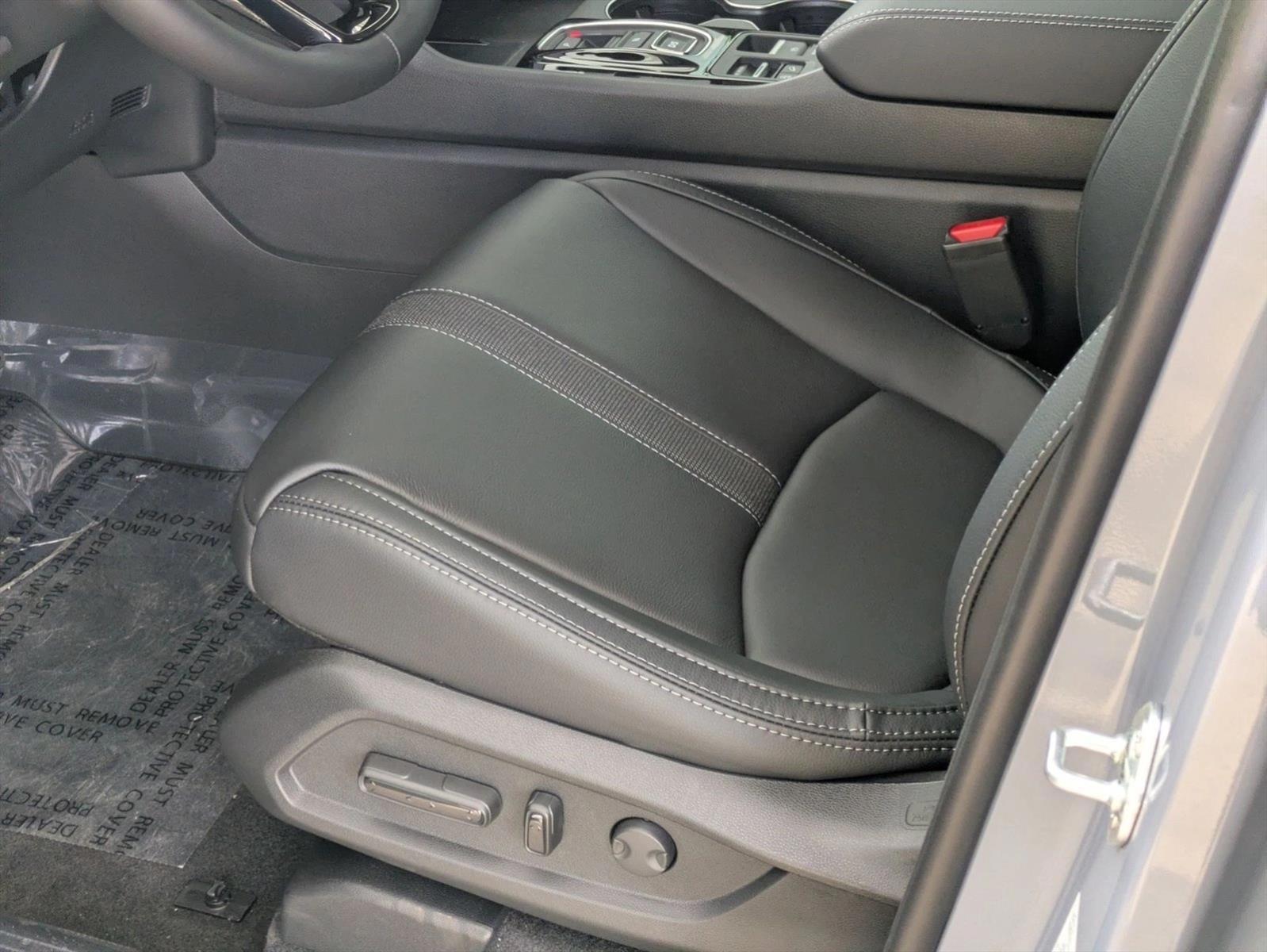 Thumbnail: 2026 Honda Pilot - 4