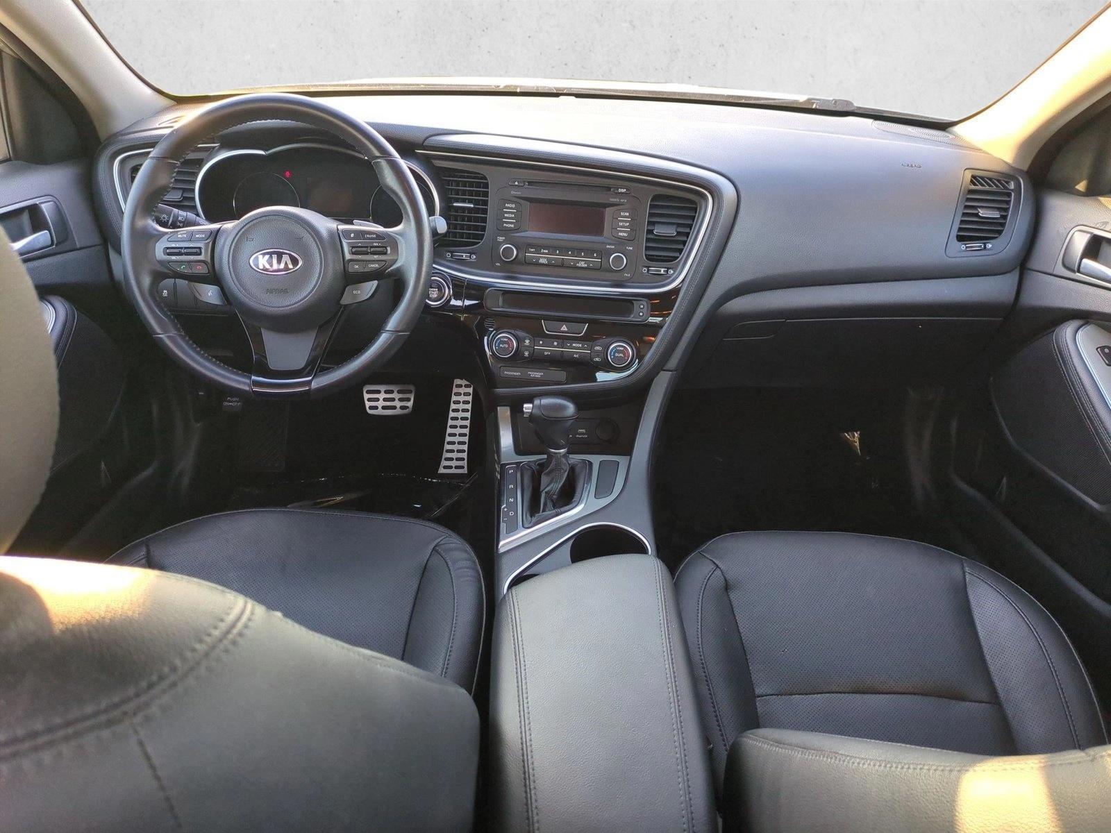 Thumbnail: 2015 Kia Optima - 3
