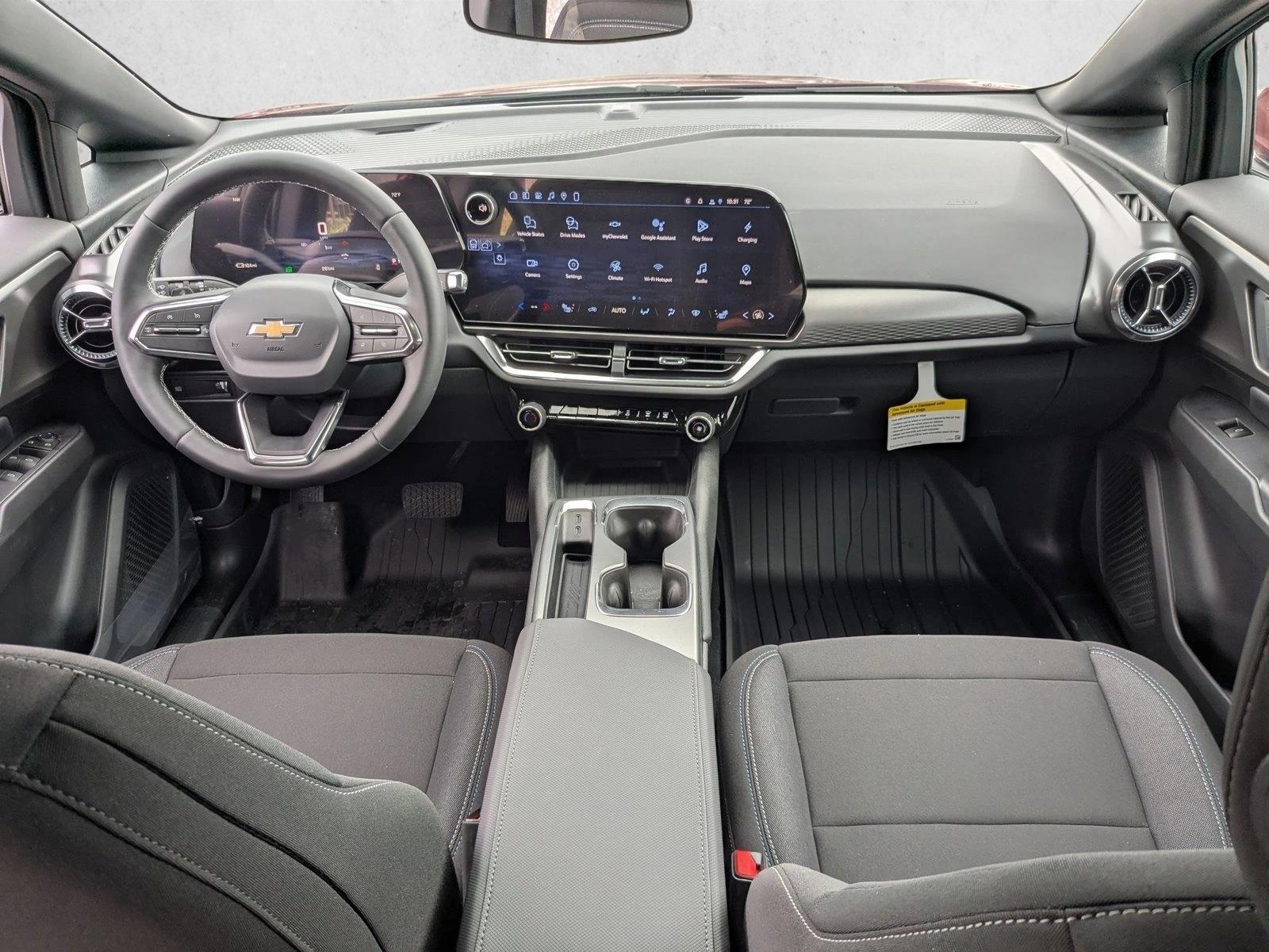 Thumbnail: 2026 Chevrolet Equinox - 3