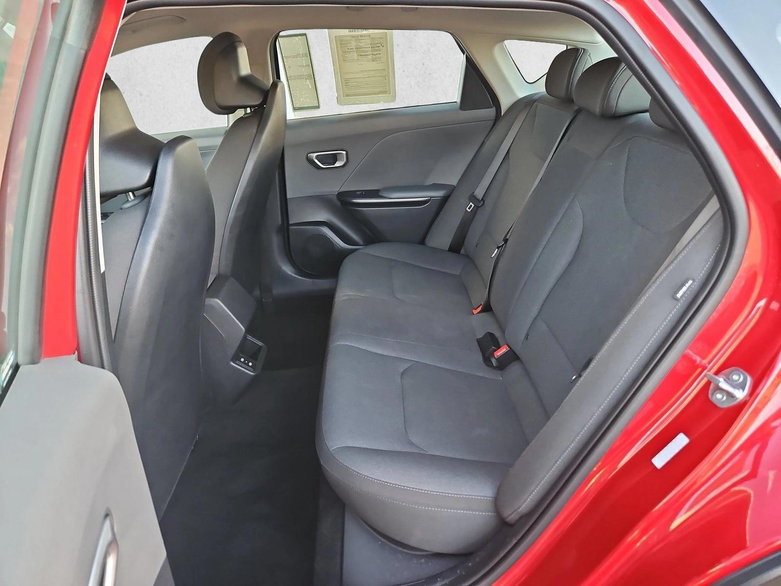 2025 Kia K4 LXS - Photo 19