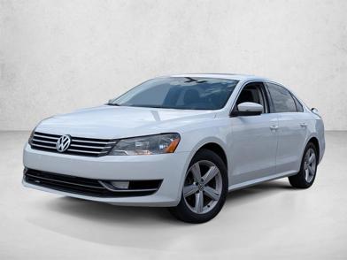2013 Volkswagen Passat SE -
                  Miami Lakes, FL