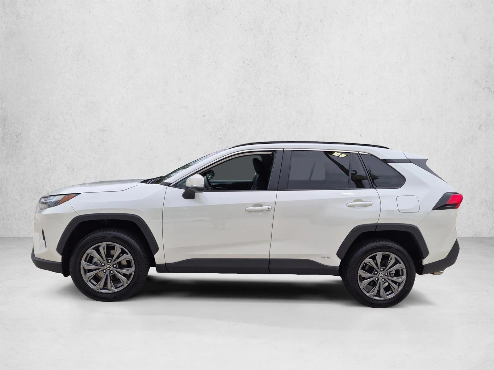 Thumbnail: 2022 Toyota RAV4 - 2