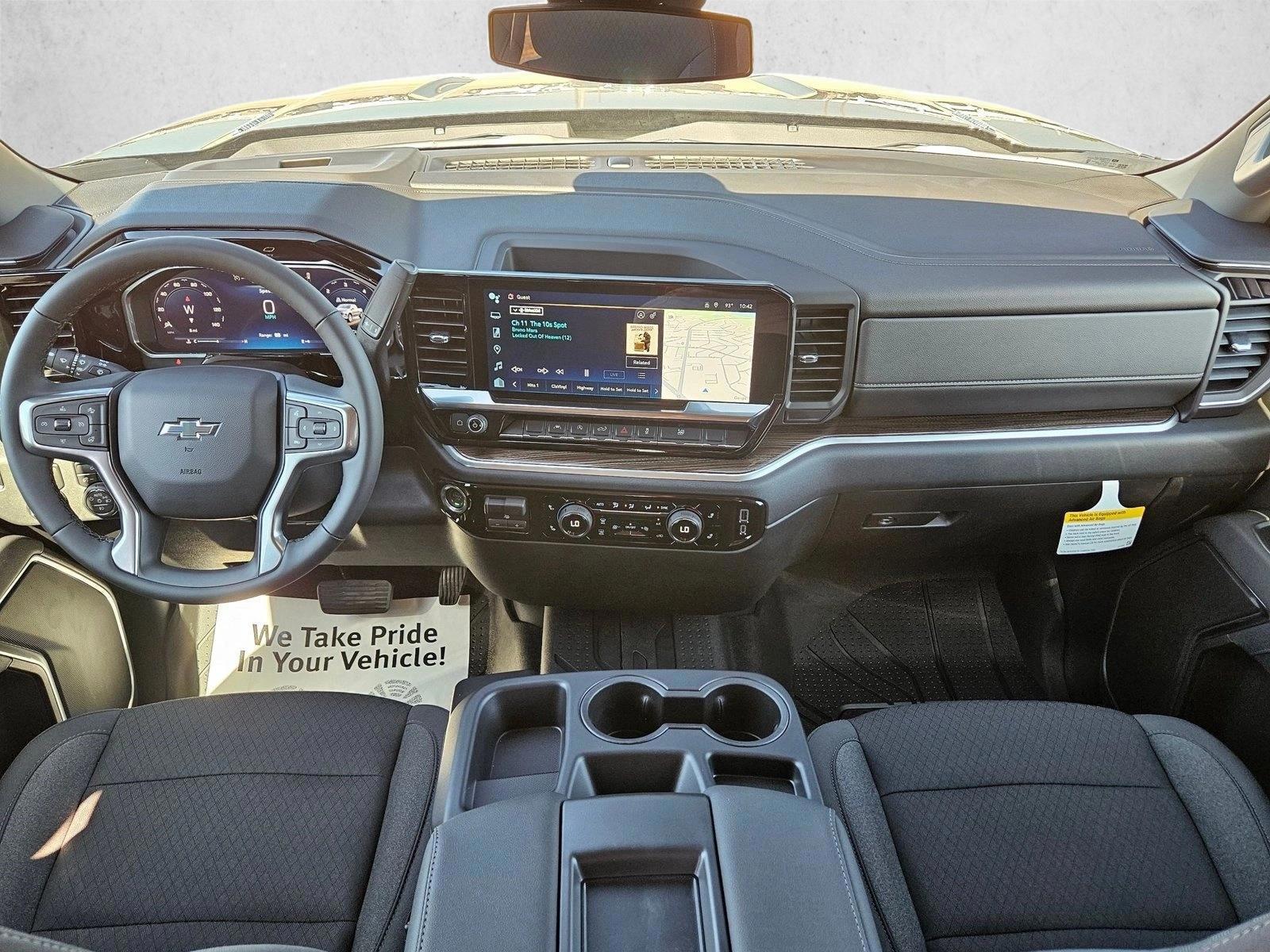 Thumbnail: 2026 Chevrolet Silverado 1500 - 3