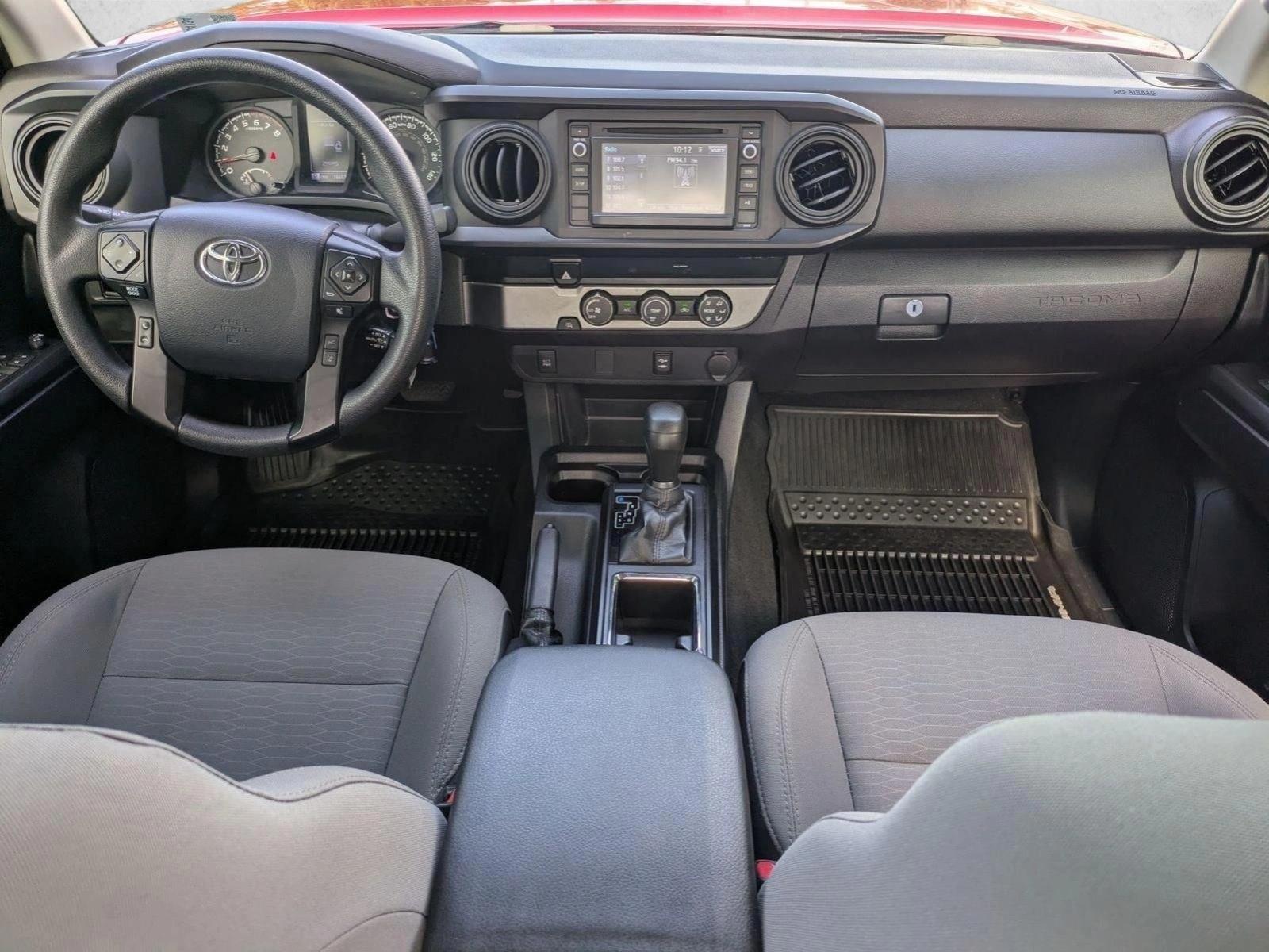 Thumbnail: 2019 Toyota Tacoma - 4