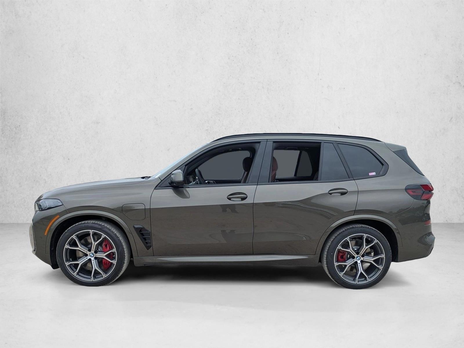 Thumbnail: 2026 BMW X5 - 2