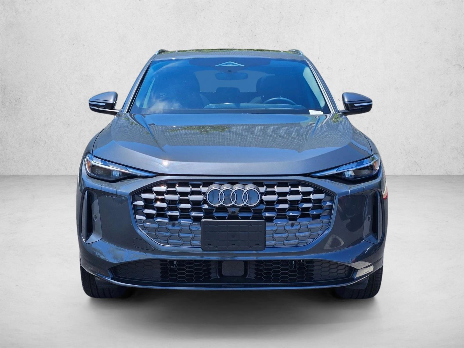 2025 Audi Q5 Premium - Photo 2