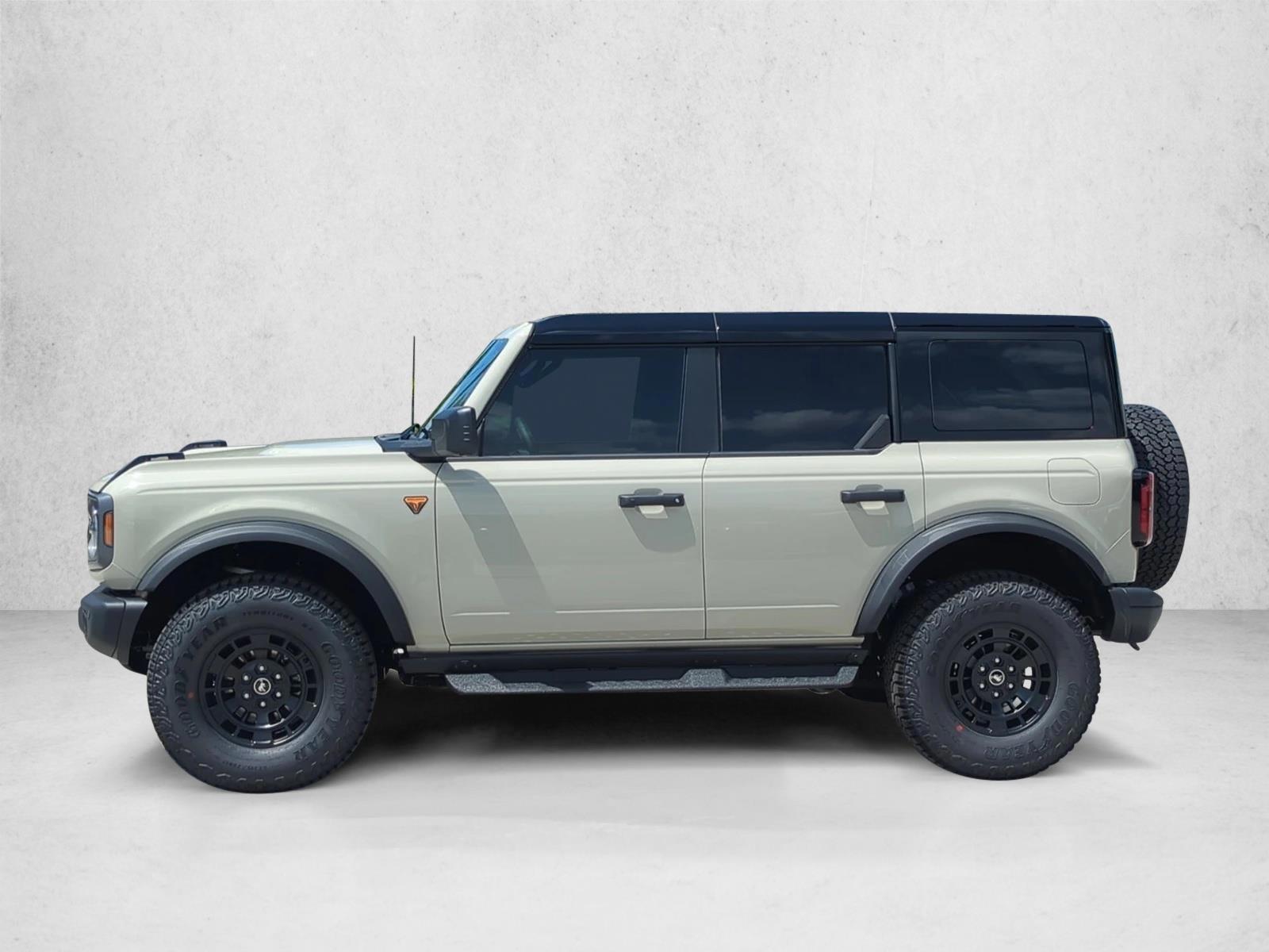 Thumbnail: 2026 Ford Bronco - 2