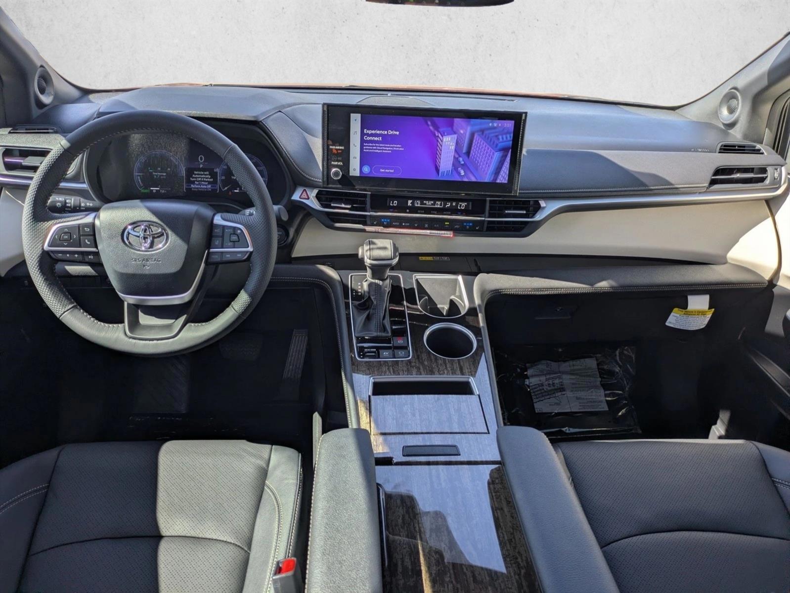 Thumbnail: 2026 Toyota Sienna - 3