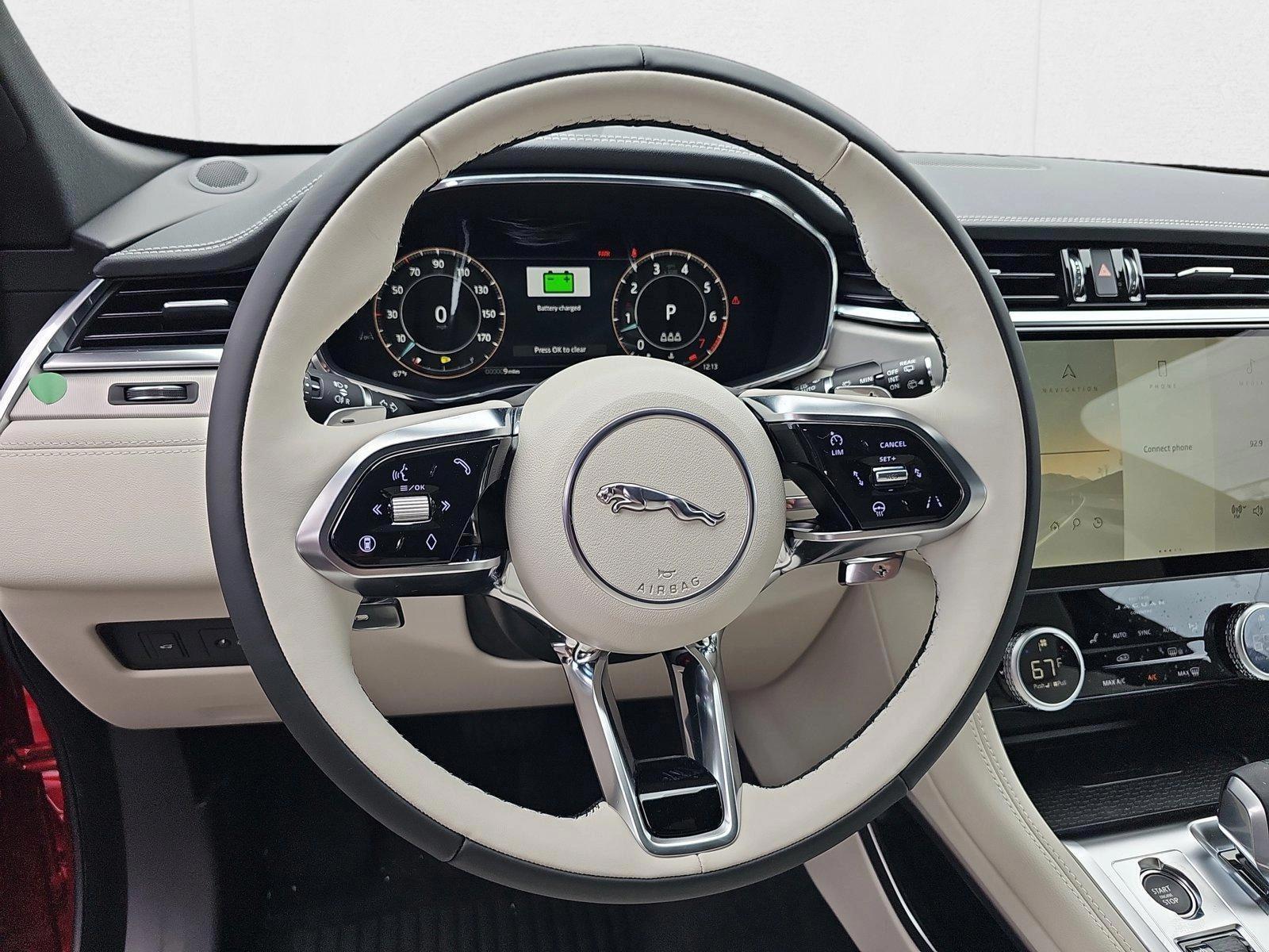 2026 Jaguar F-Pace R-Dynamic S - Photo 16