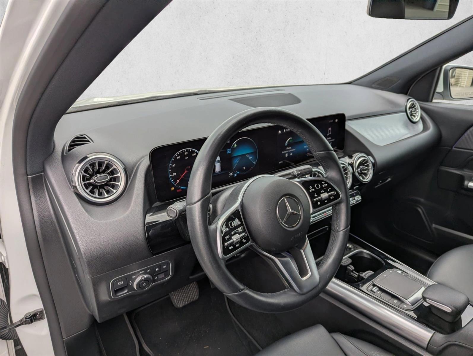 Thumbnail: 2022 Mercedes-Benz GLA - 3