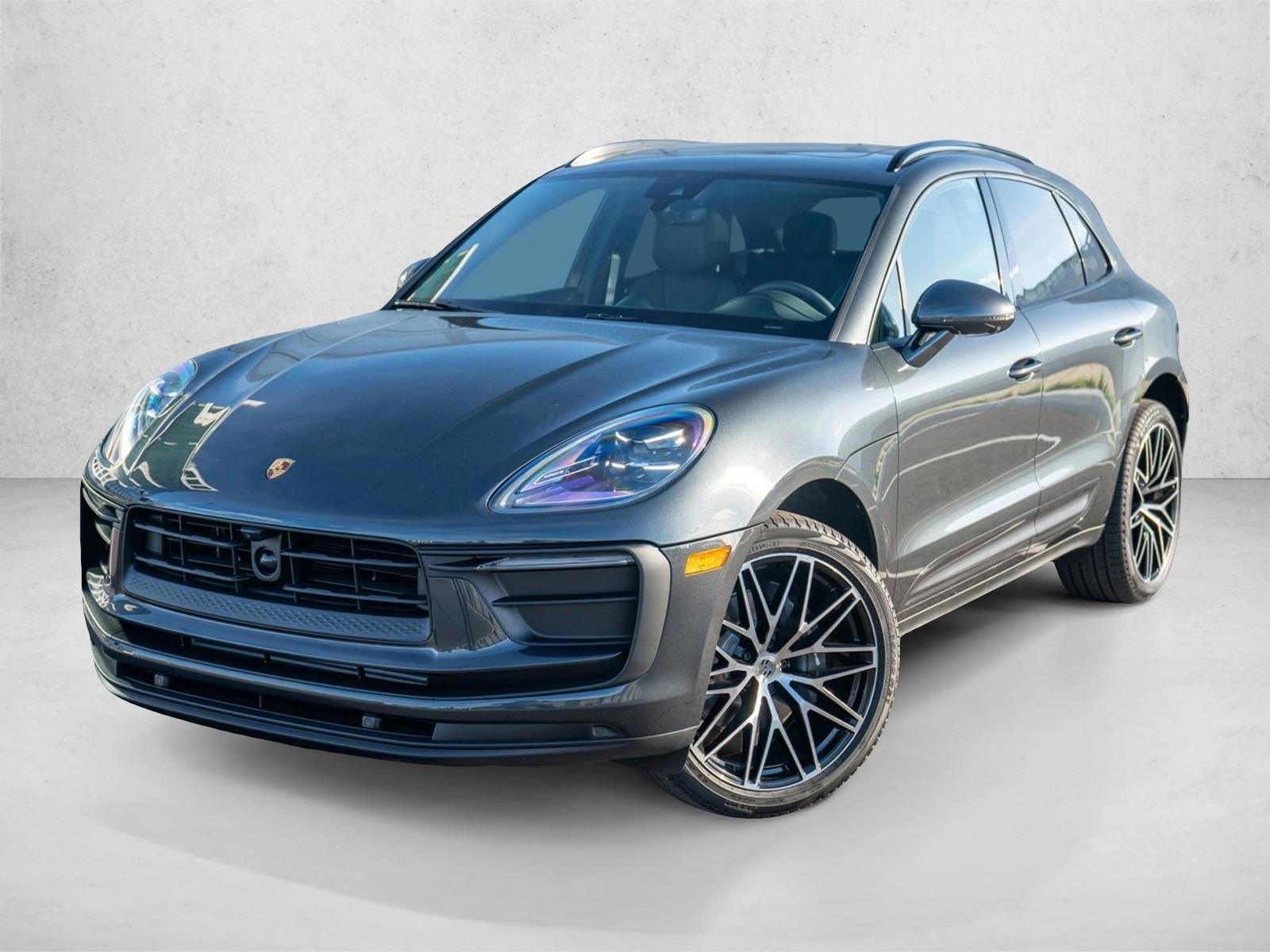 Thumbnail: 2026 Porsche Macan - 1