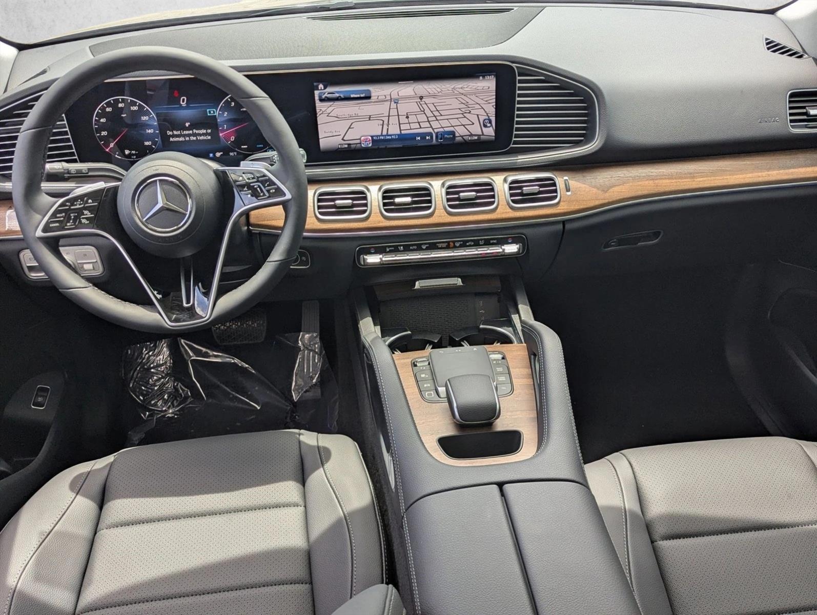 Thumbnail: 2026 Mercedes-Benz GLE - 3