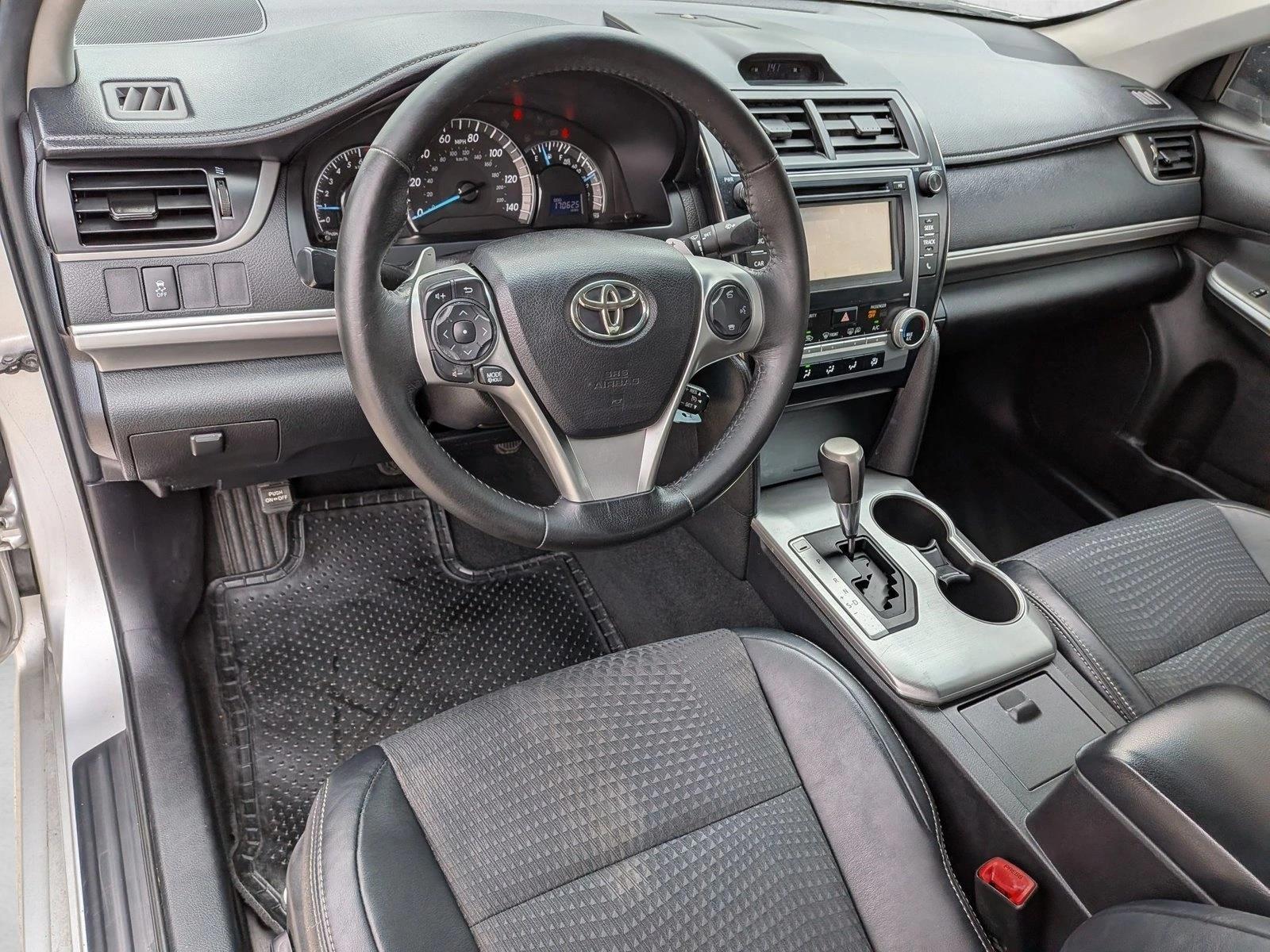 Thumbnail: 2014 Toyota Camry - 3