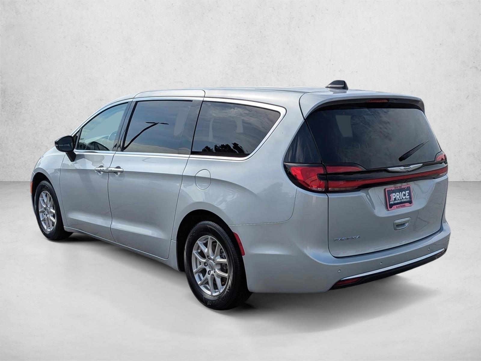 2024 Chrysler Pacifica
