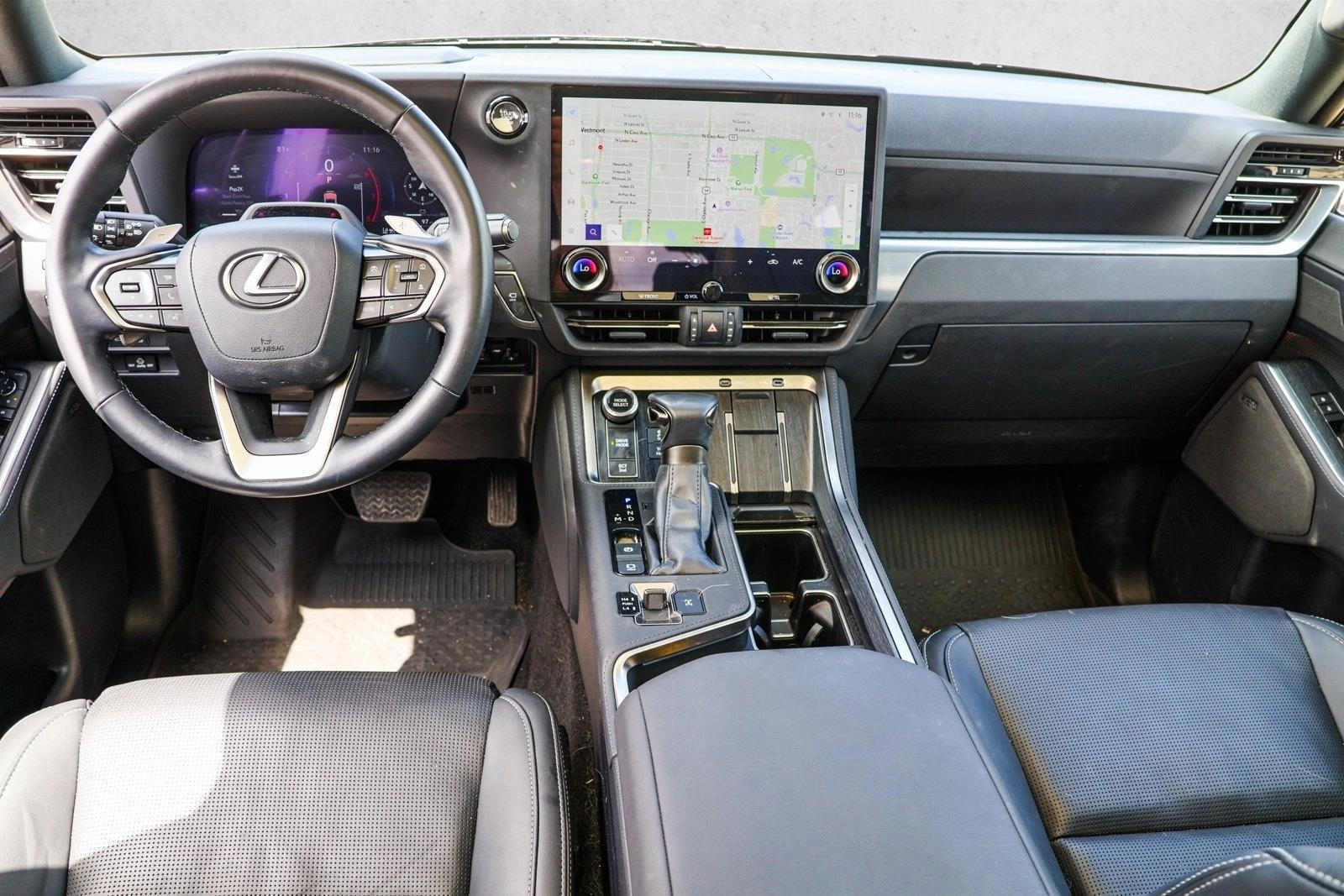 Thumbnail: 2024 Lexus GX - 4