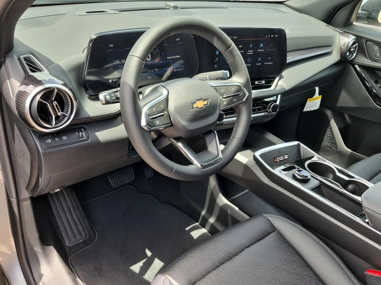 Thumbnail: 2027 Chevrolet Equinox - 3